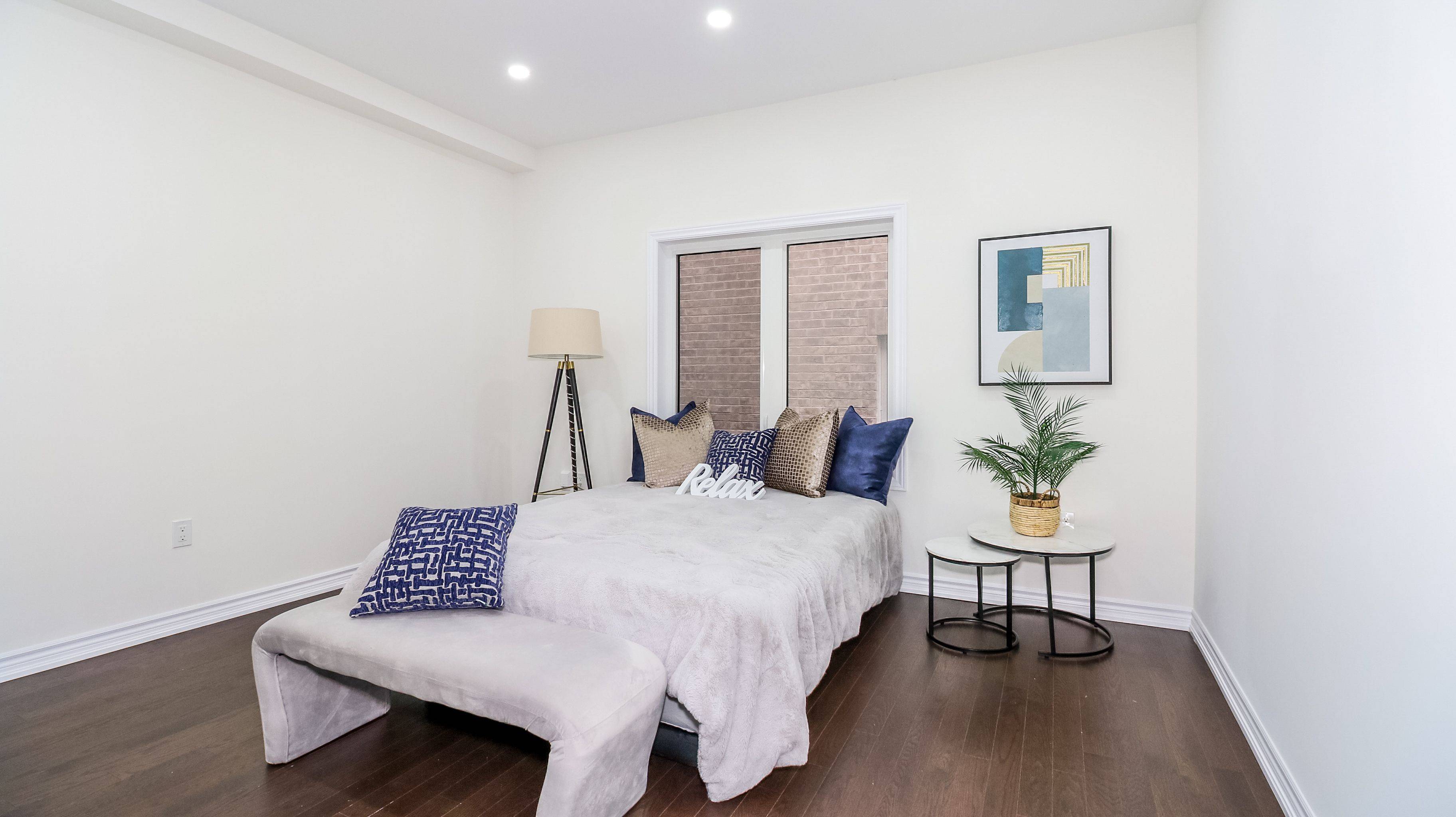 Innisfil, ON L9S 0P8,1691 Corsal CT