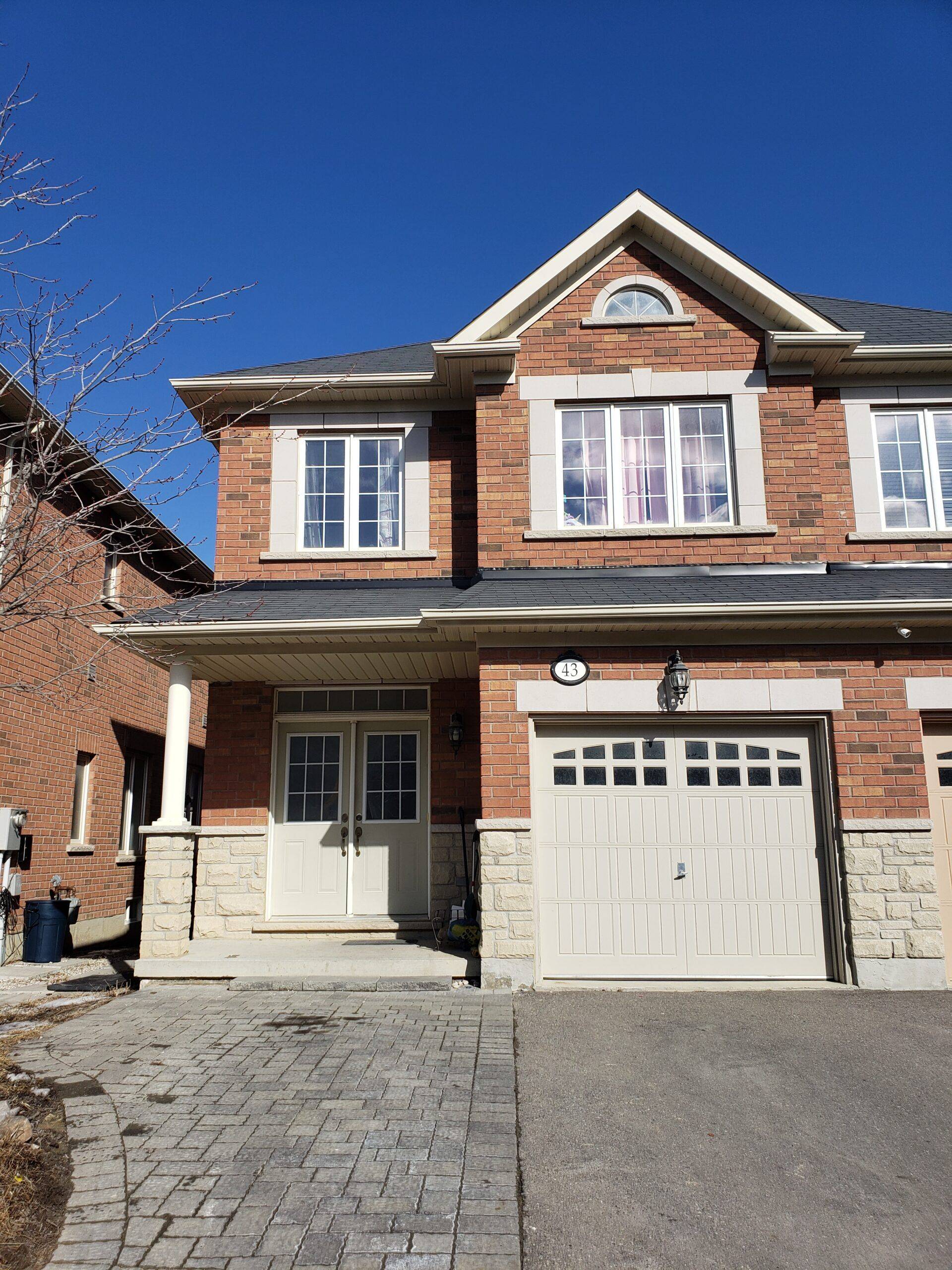 Vaughan, ON L6A 4C4,43 Crimson Forest DR #Upper