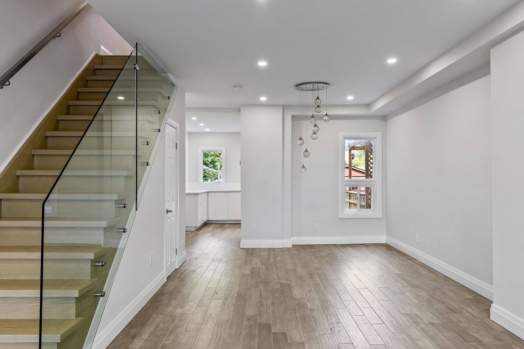 Toronto W02, ON M6H 3A6,375 Westmoreland AVE