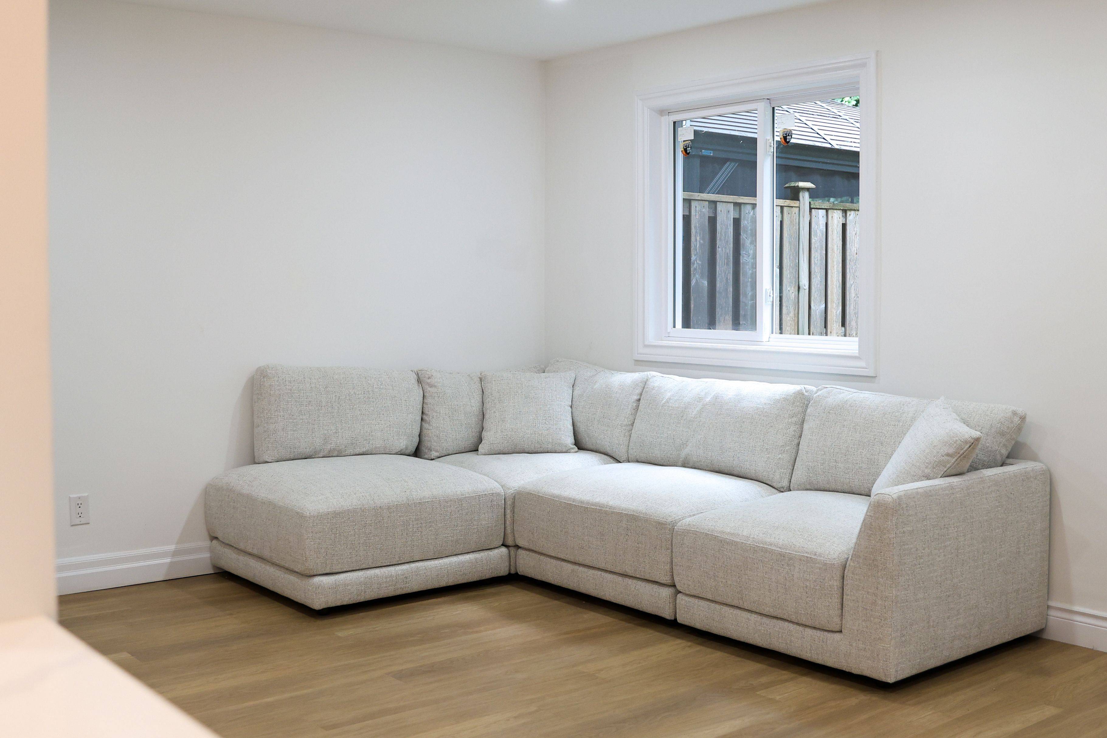 Mississauga, ON L5C 2J8,3360 The Credit Woodlands N/A #10