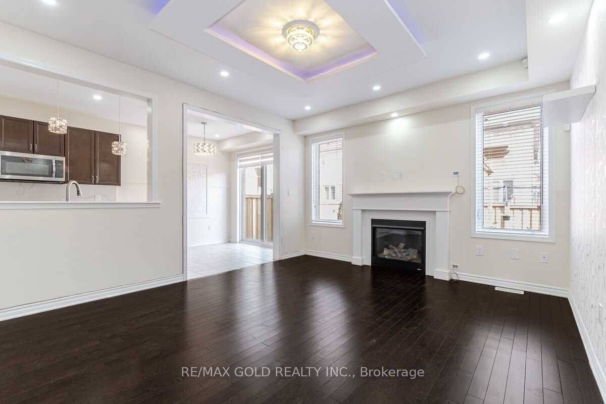 Brampton, ON L7A 4T3,31 Troyer ST