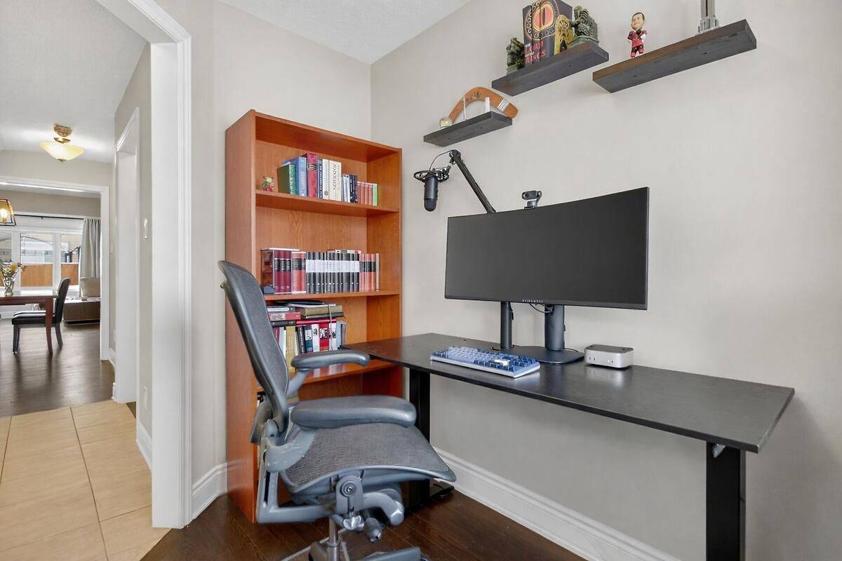 Orleans - Cumberland And Area, ON K4A 1A5,65 Astervale ST