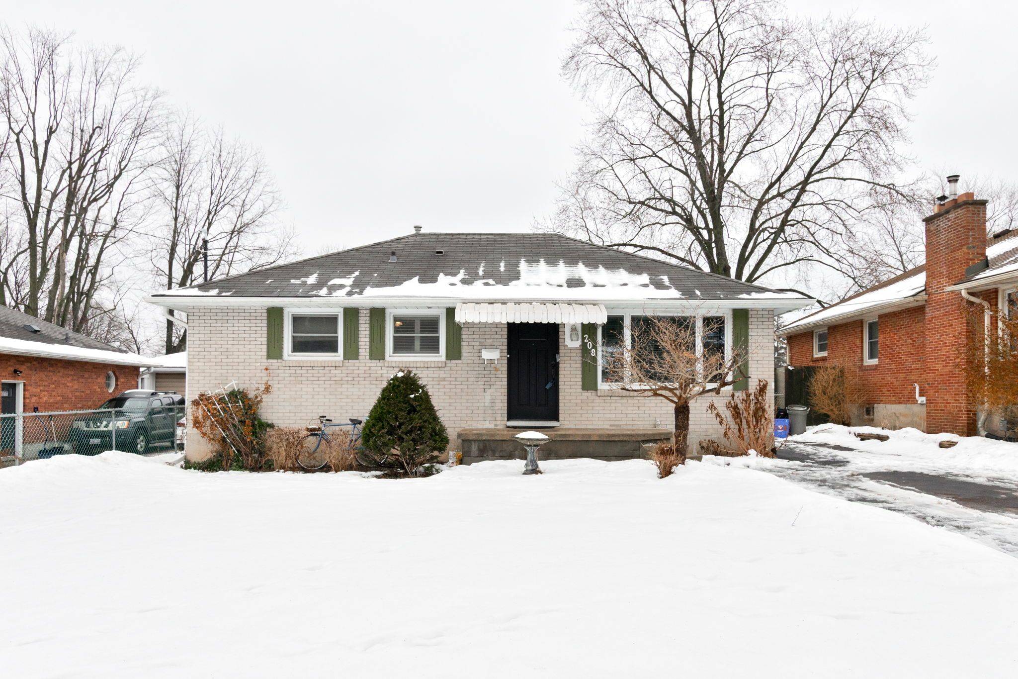 London South, ON N6J 3M3,208 Trowbridge AVE