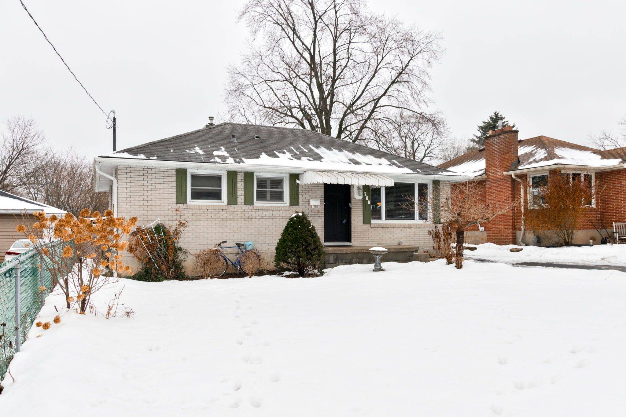 London South, ON N6J 3M3,208 Trowbridge AVE