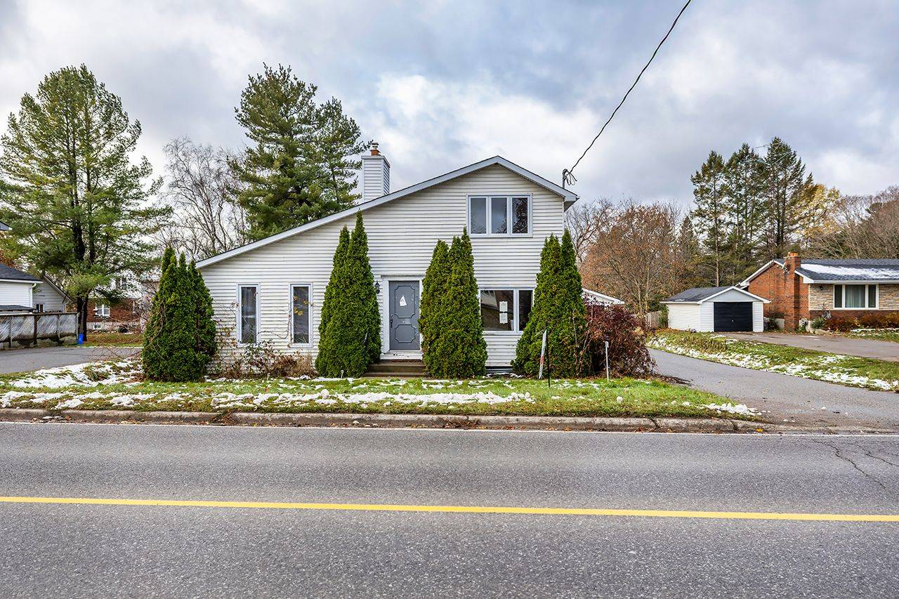 Alnwick/haldimand, ON K0K 2G0,236 Lyle ST N