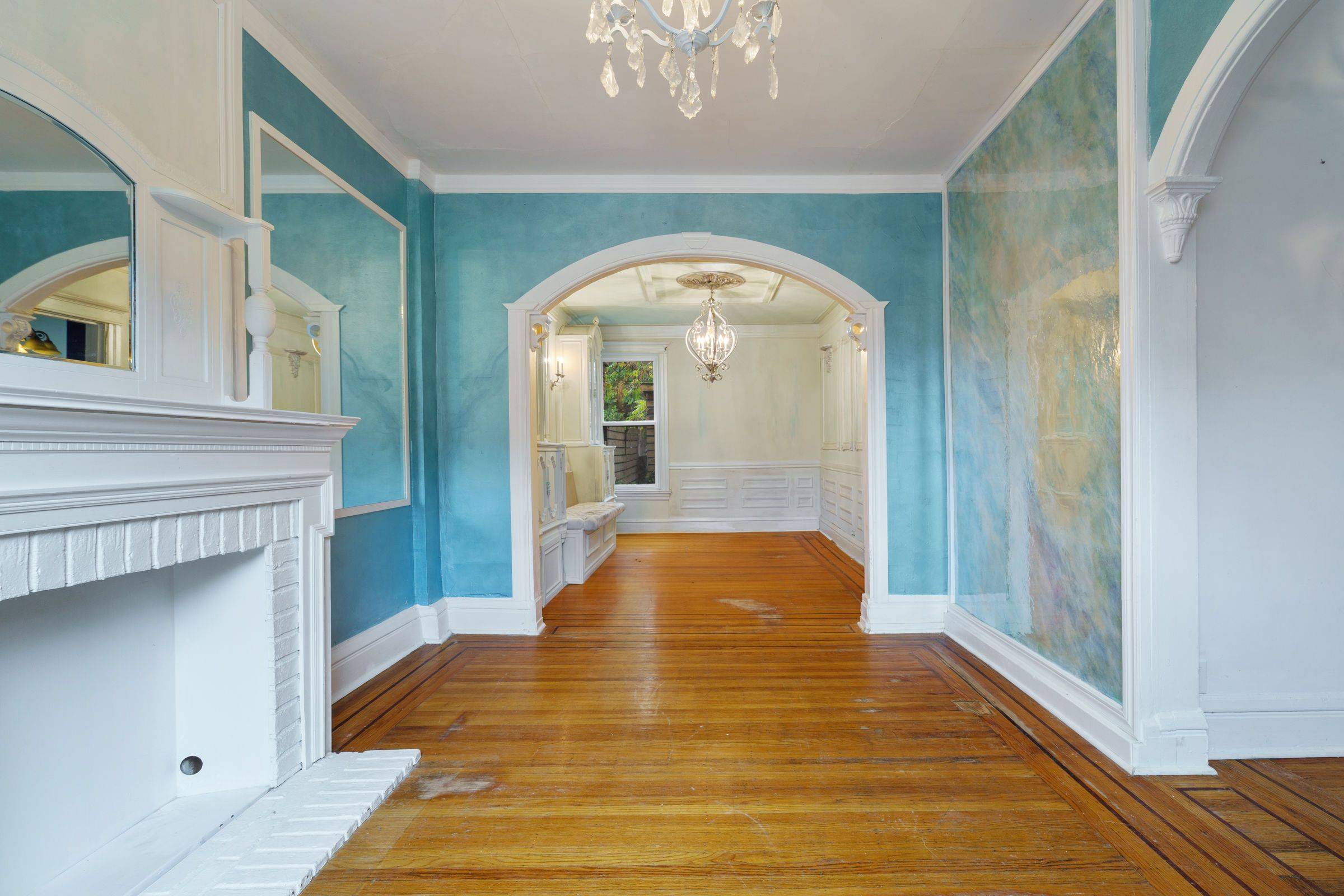 Hamilton, ON L8N 2X6,125 Grant AVE