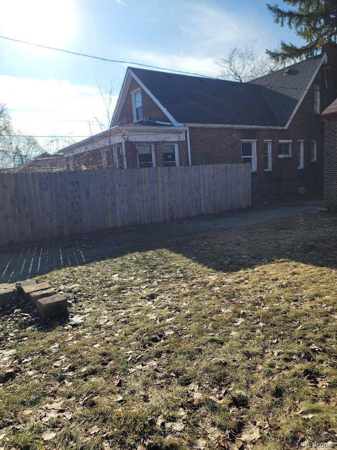 Detroit, MI 48235,18982 Coyle ST