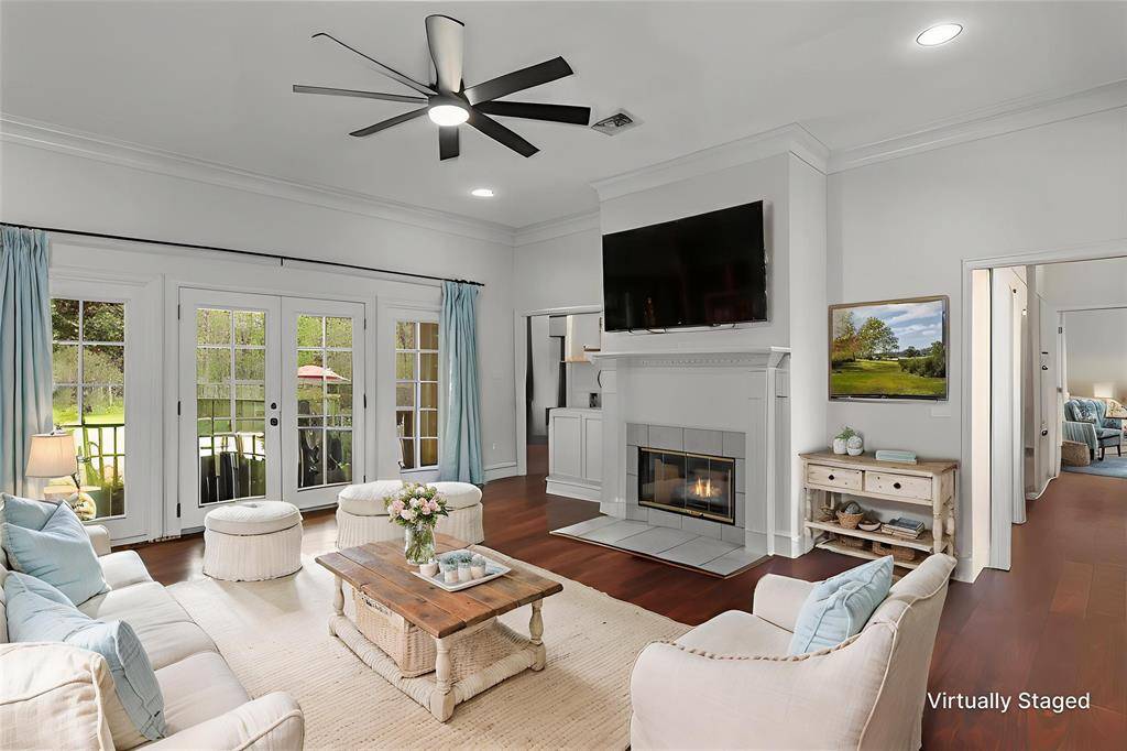 Bossier City, LA 71111,521 Lovers Landing