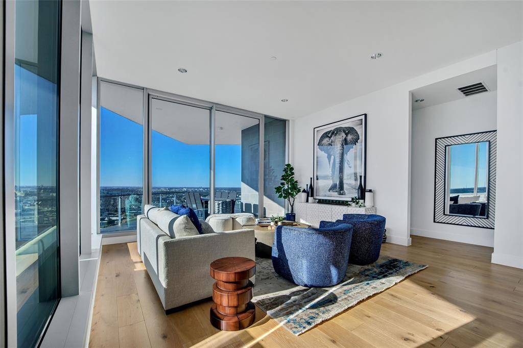 Dallas, TX 75201,3130 N Harwood Street #2802