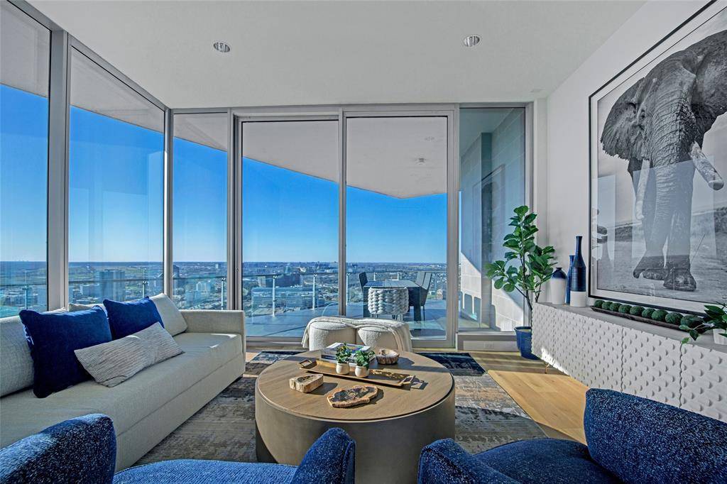 Dallas, TX 75201,3130 N Harwood Street #2802