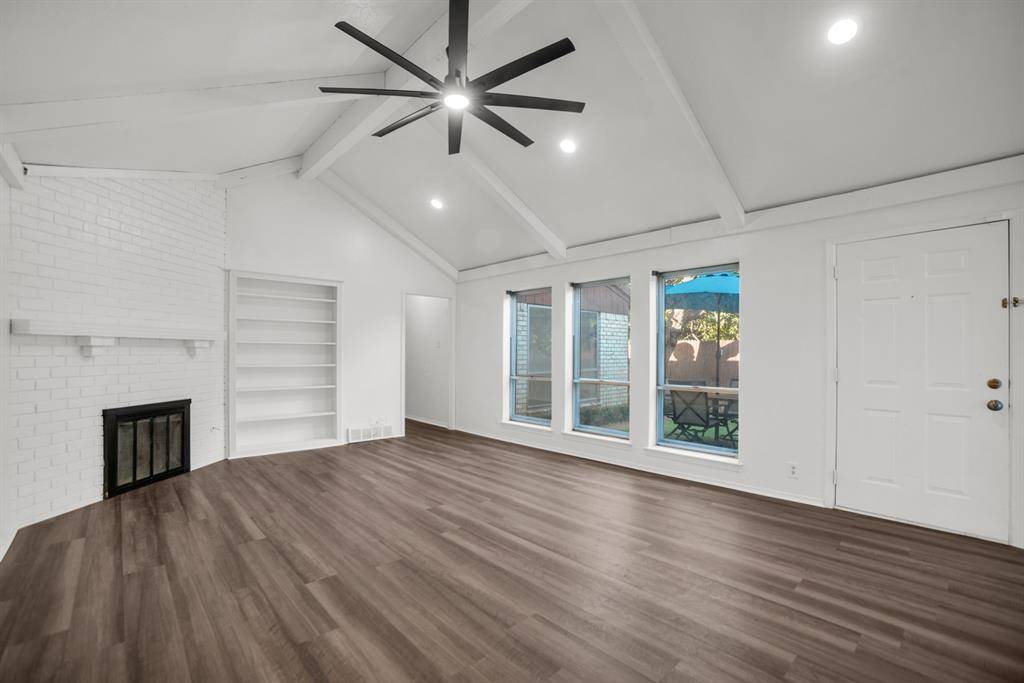 Dallas, TX 75240,13351 Kit Lane