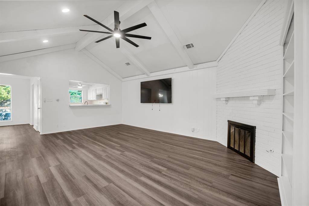 Dallas, TX 75240,13351 Kit Lane