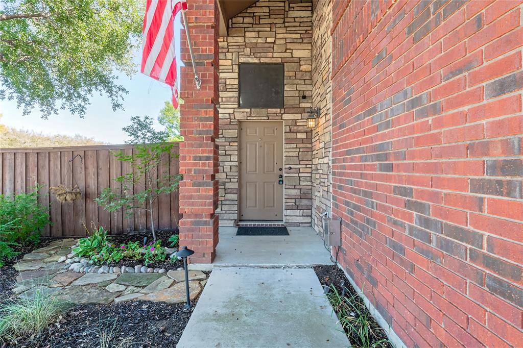 Keller, TX 76248,2123 Ridgecliff Drive