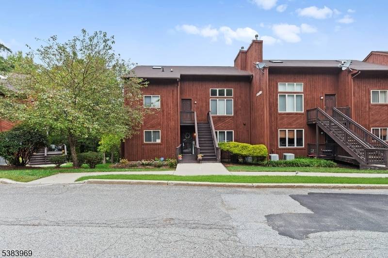 Vernon Twp., NJ 07462,5 Port Royal Dr #7