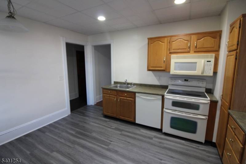 Flemington Boro, NJ 08822,16 Main Street #16LF