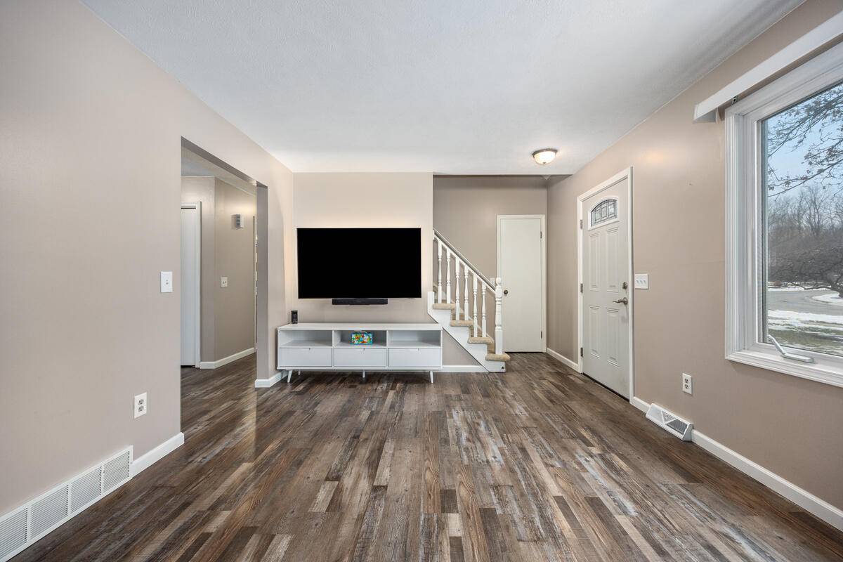 Grand Rapids, MI 49512,4654 Terry DR SE