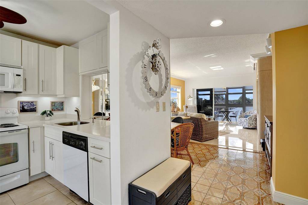 Pompano Beach, FL 33062,1481 S Ocean Blvd #412