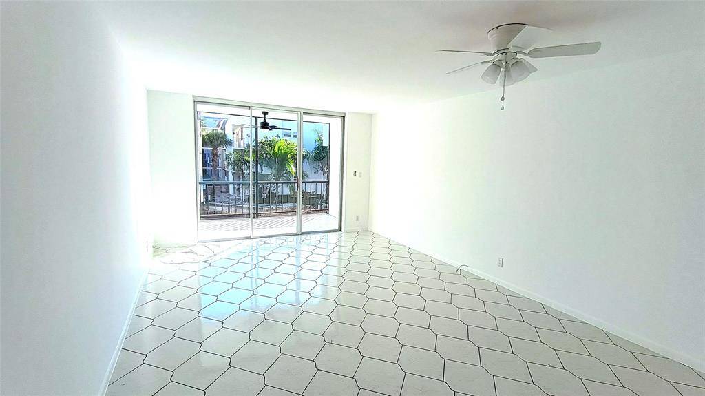 Pompano Beach, FL 33062,777 S Federal Hwy #M203