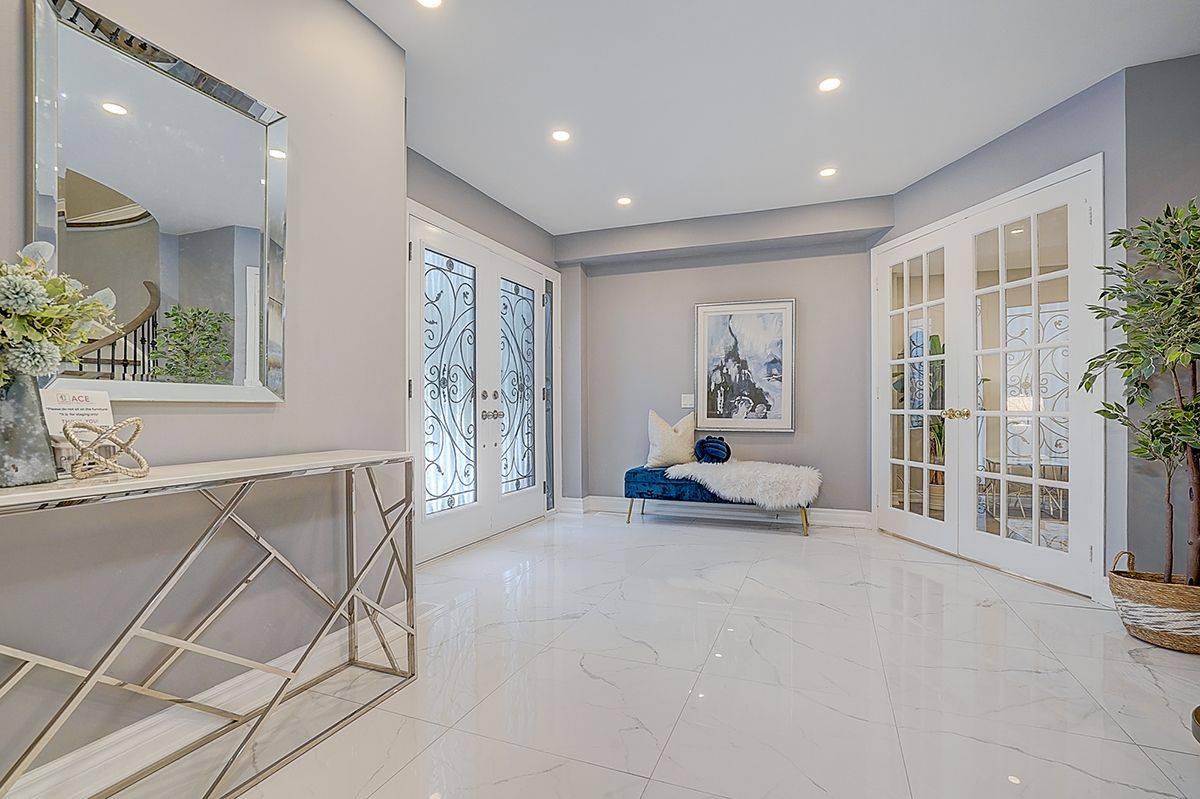 Markham, ON L3R 7T9,23 Baycliffe RD