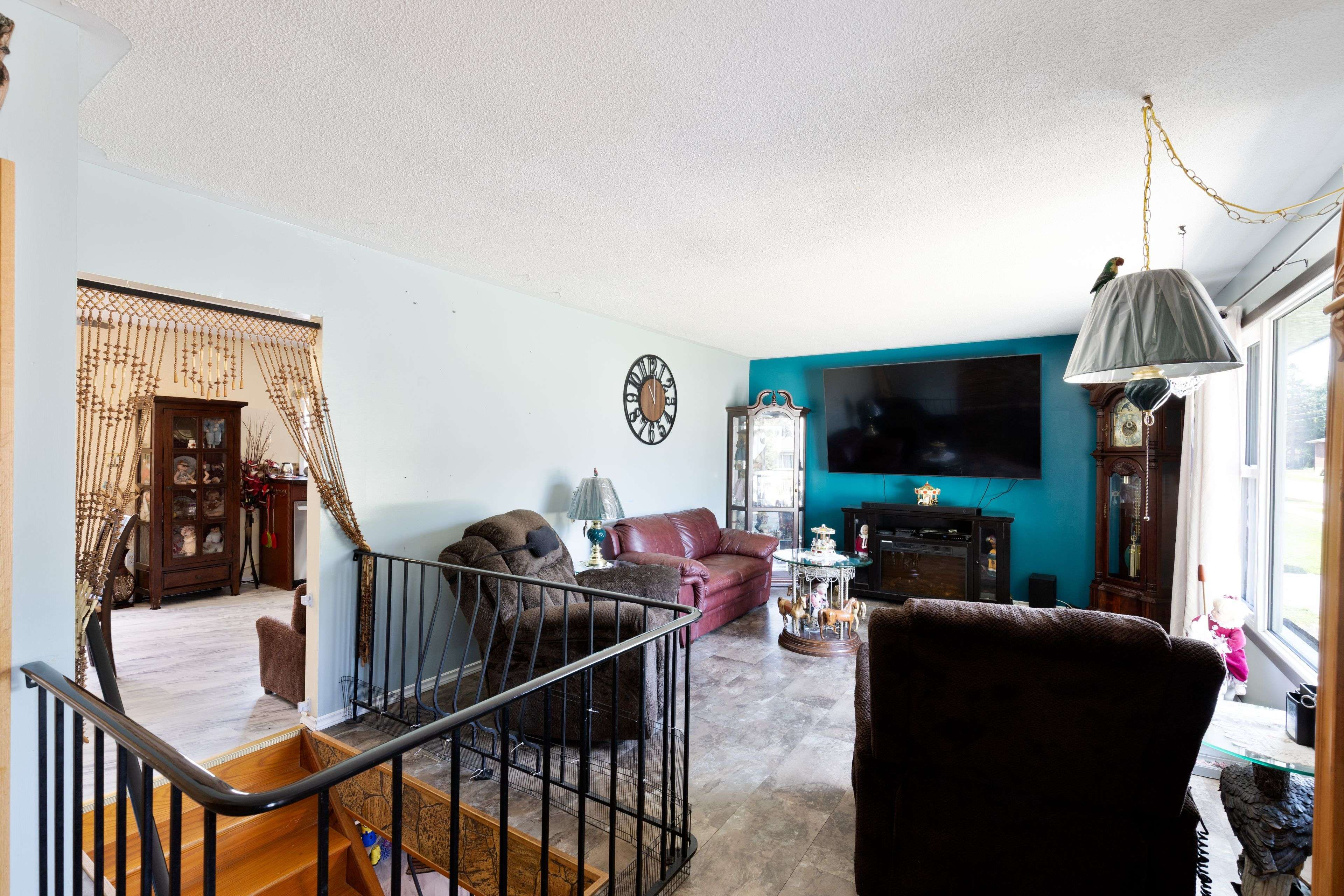 Tay, ON L0K 1R0,739 SIMCOE AVE