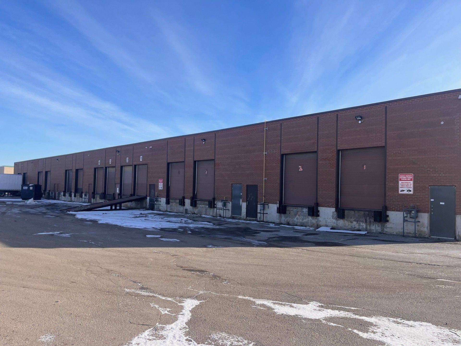 Mississauga, ON L4T 1G1,2553 Drew RD