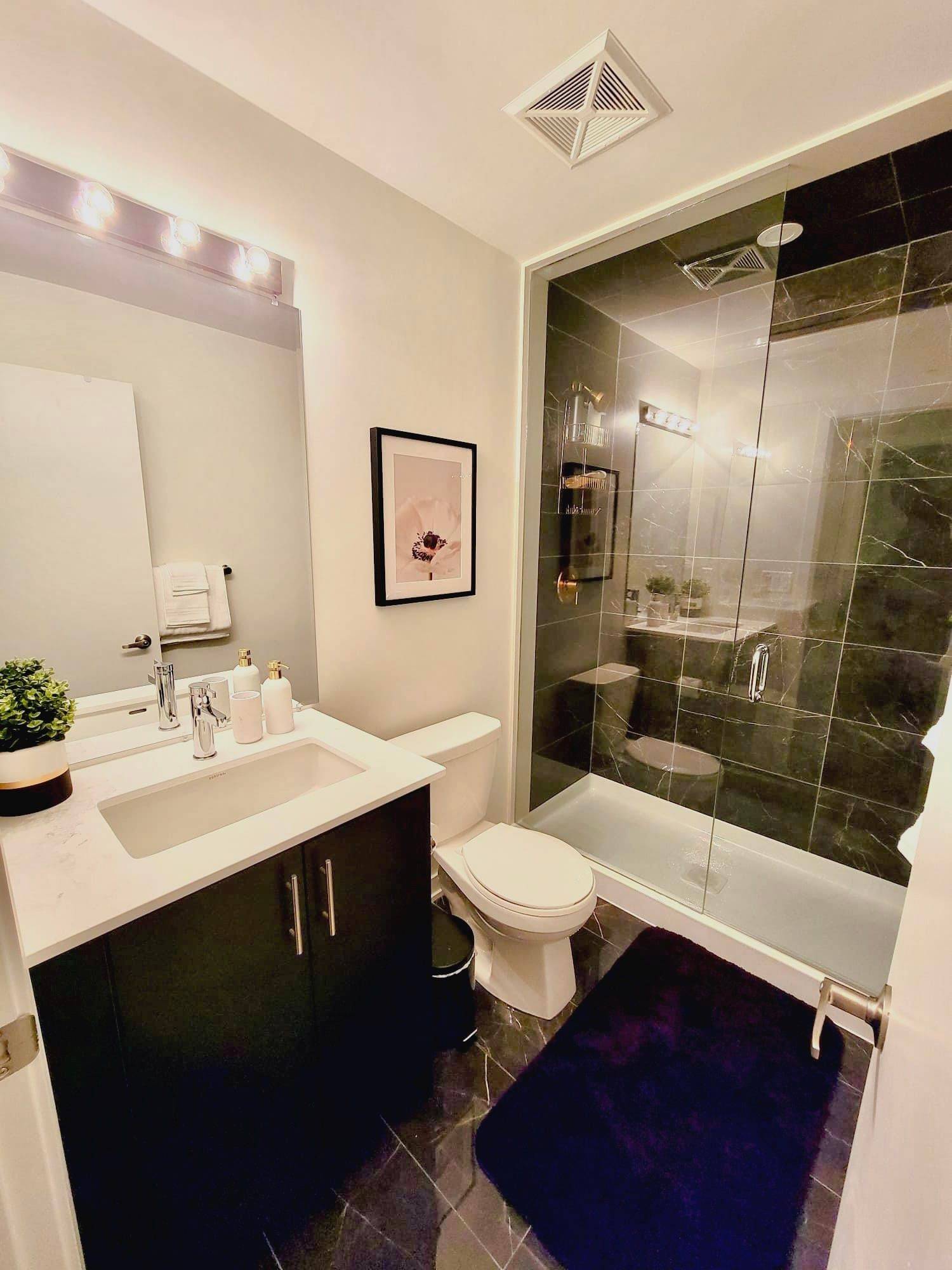 Mississauga, ON L5L 5T3,3556 Colonial DR #8