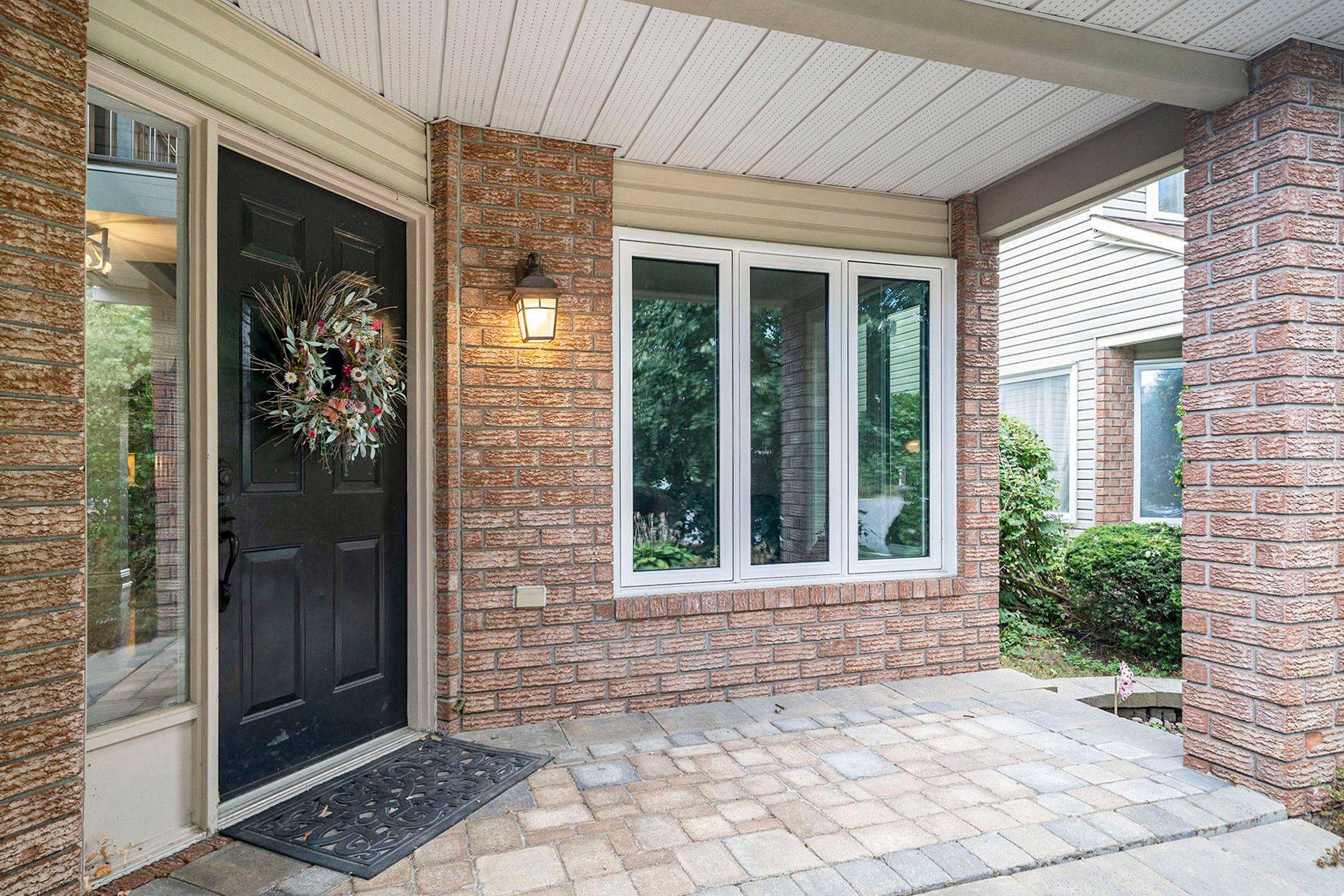 Barrhaven, ON K2J 3Y8,13 Vesta ST