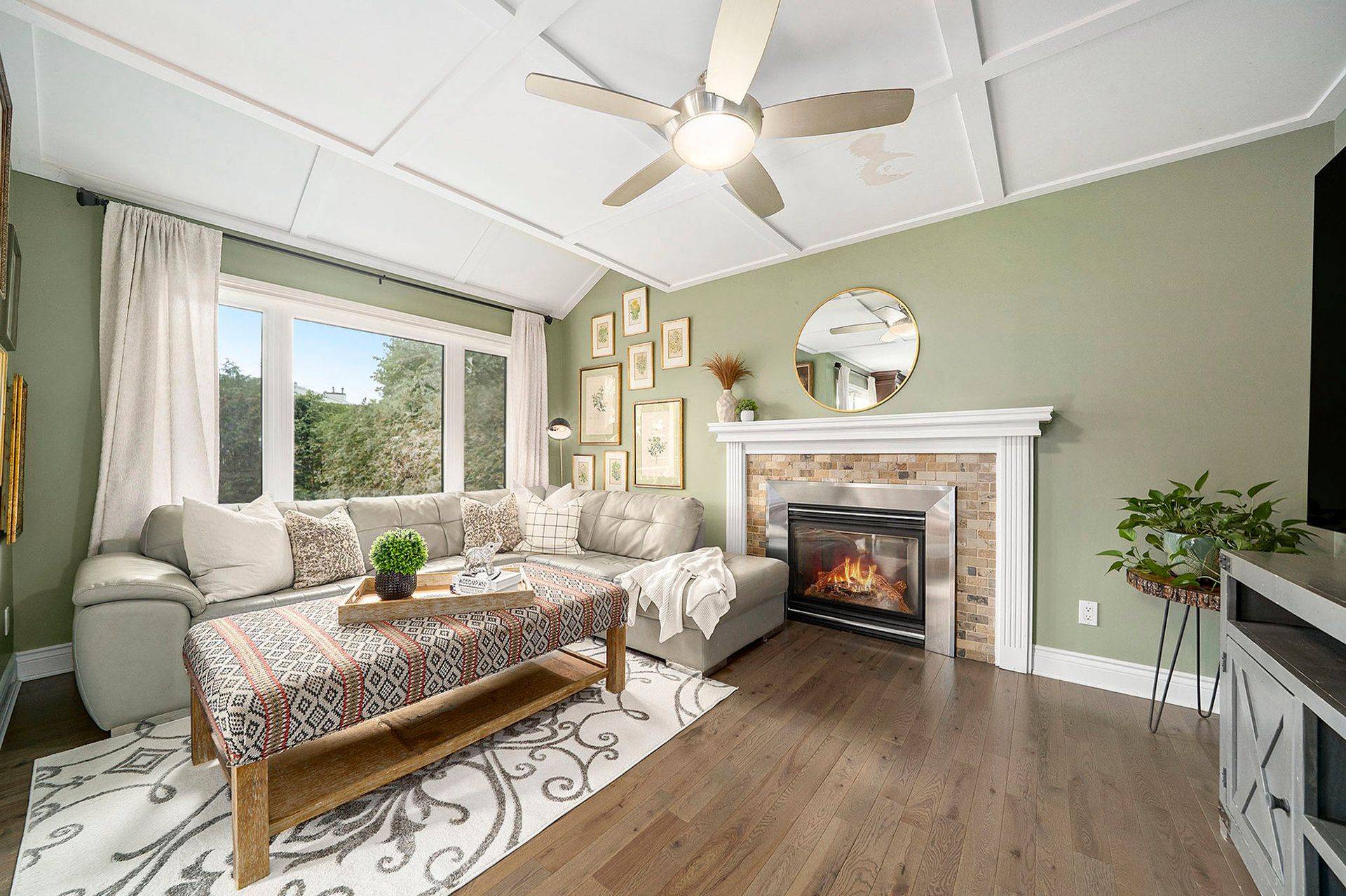 Barrhaven, ON K2J 3Y8,13 Vesta ST