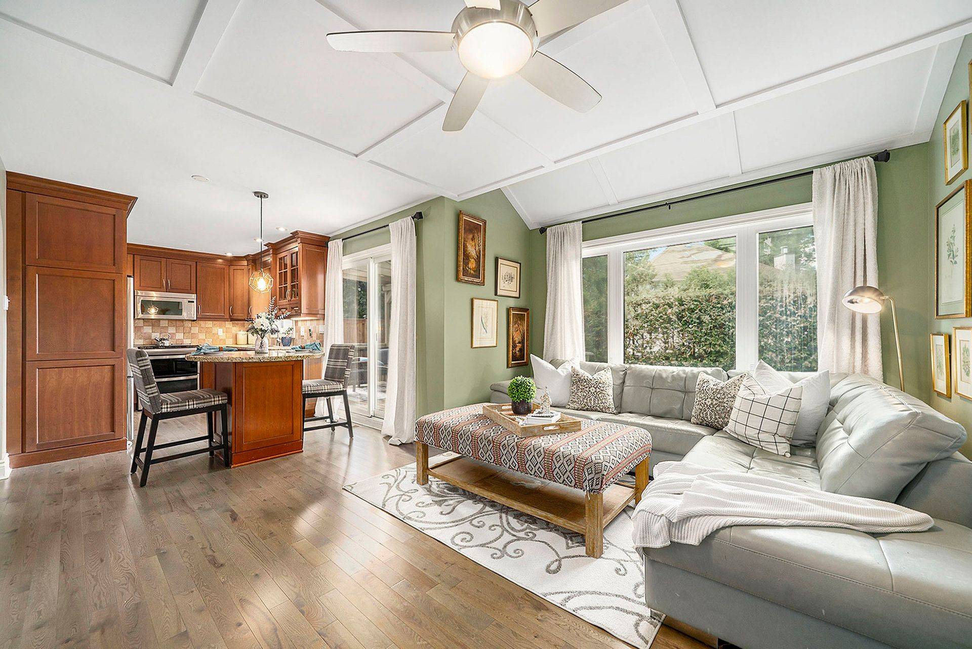 Barrhaven, ON K2J 3Y8,13 Vesta ST