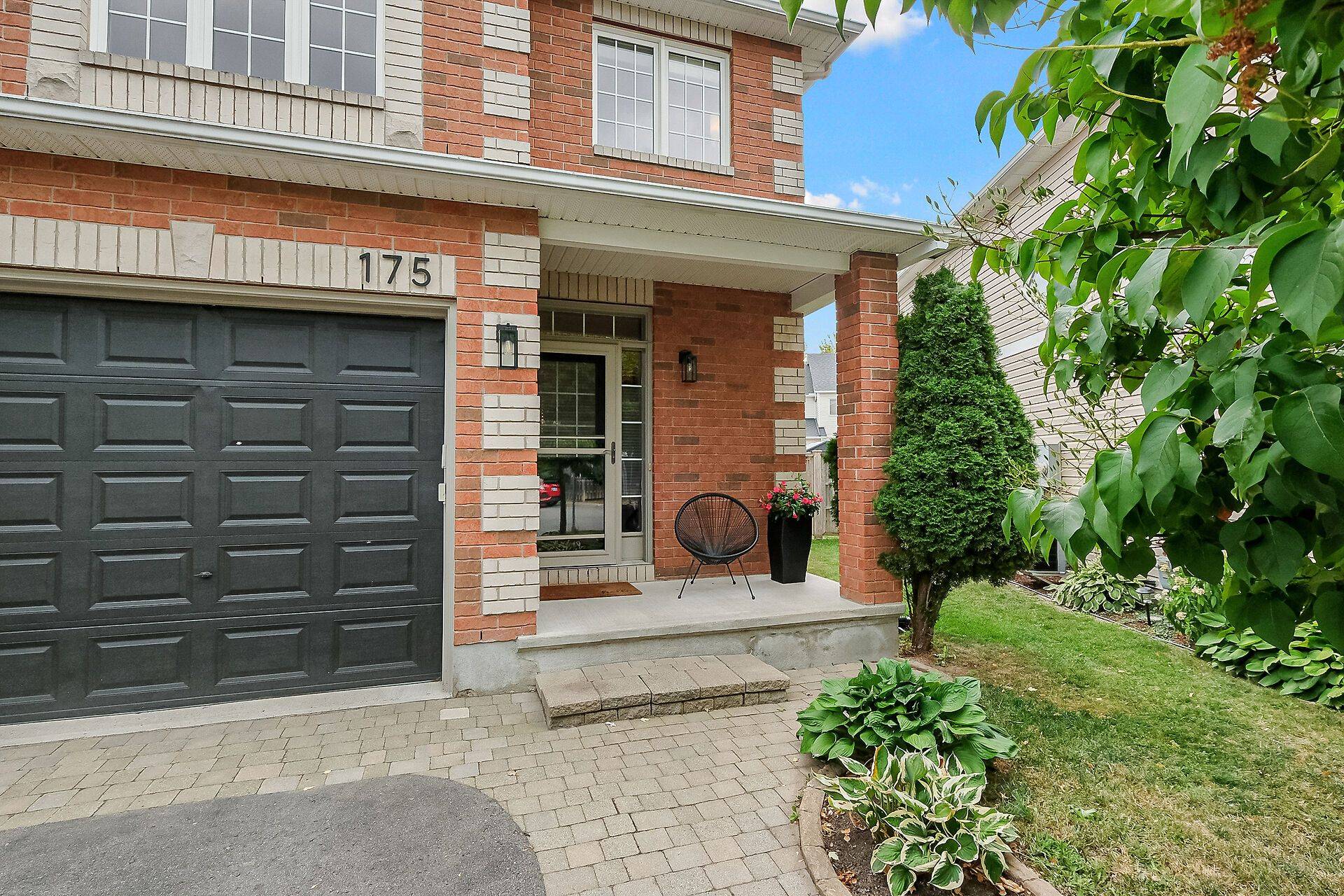 Orleans - Cumberland And Area, ON K4A 0K6,175 Destiny Private