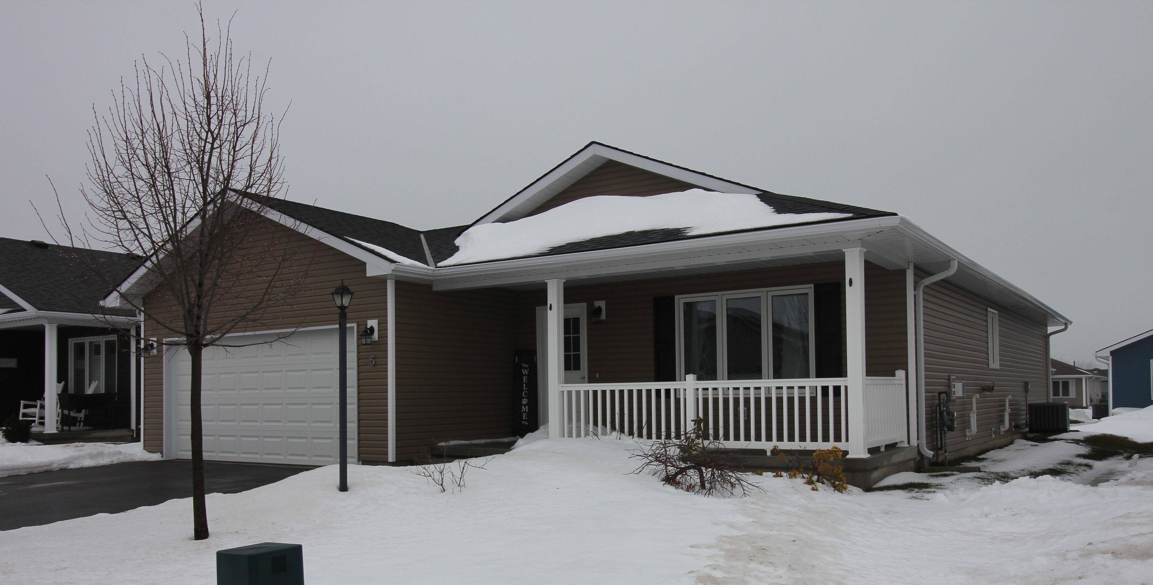 Ashfield-colborne-wawanosh, ON N7A 0B9,5 Sweet Water DR S