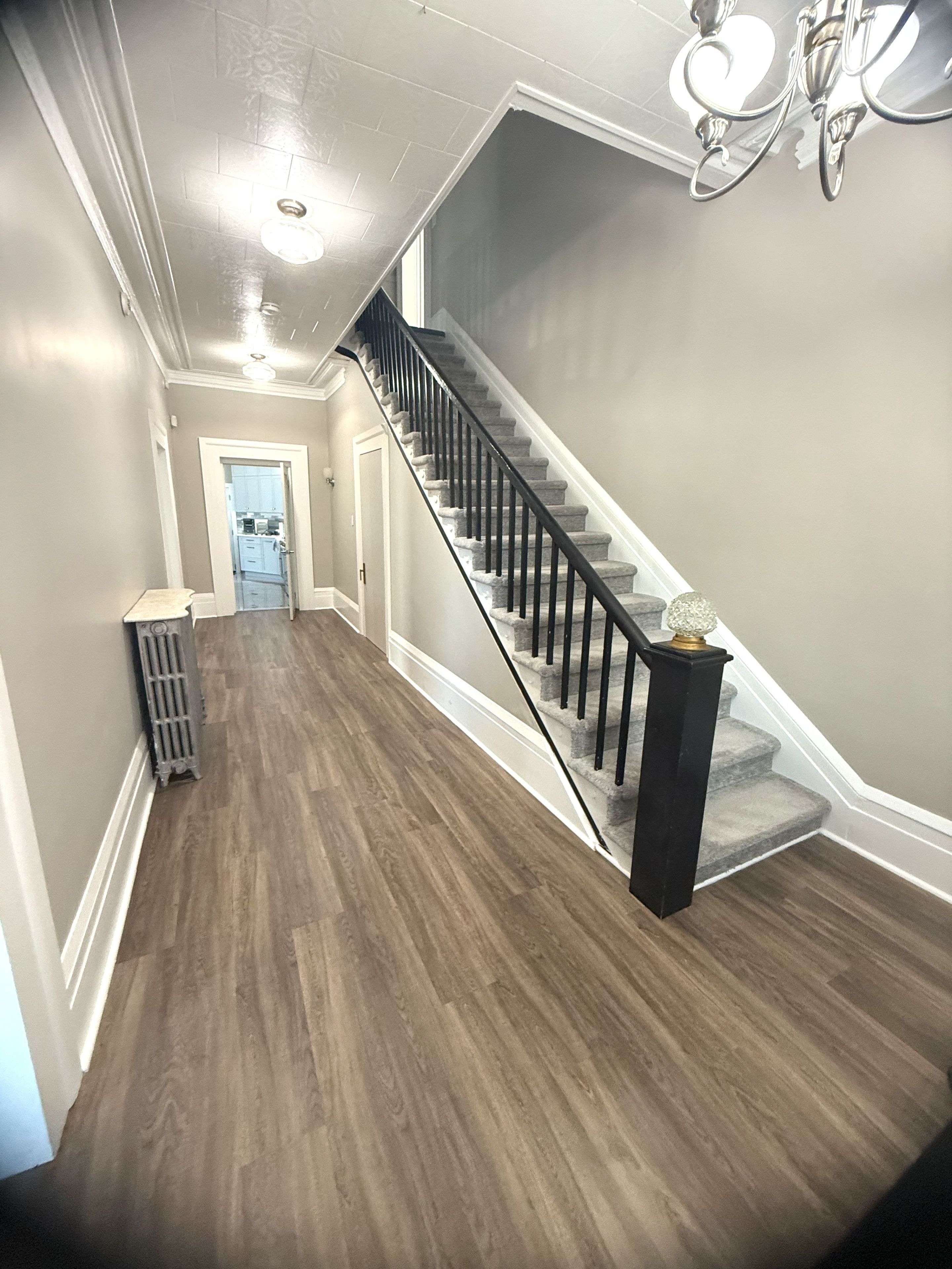 Brockville, ON K6V 4X8,26 Apple ST