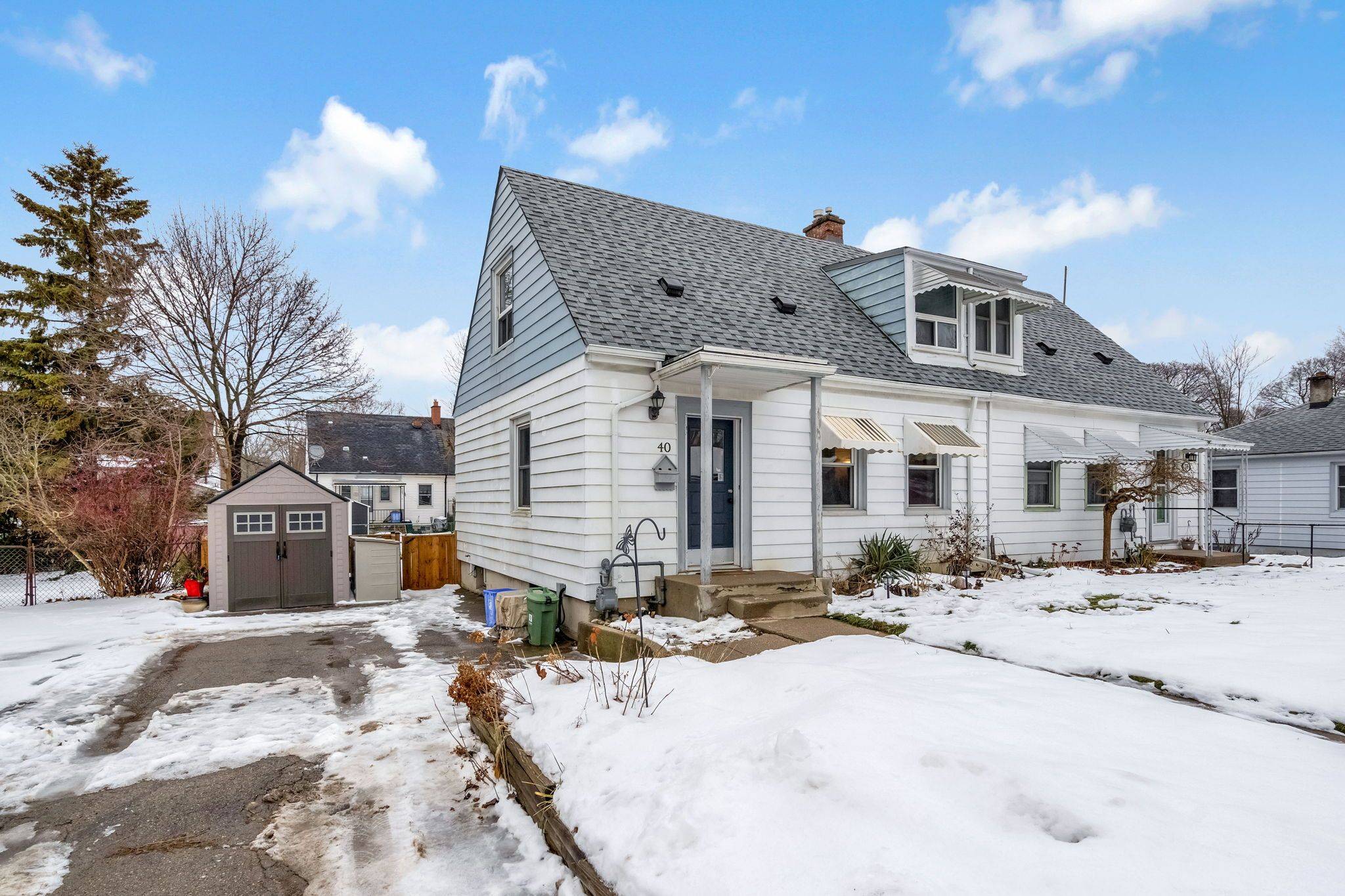 London East, ON N5Y 2E4,40 Elliott ST