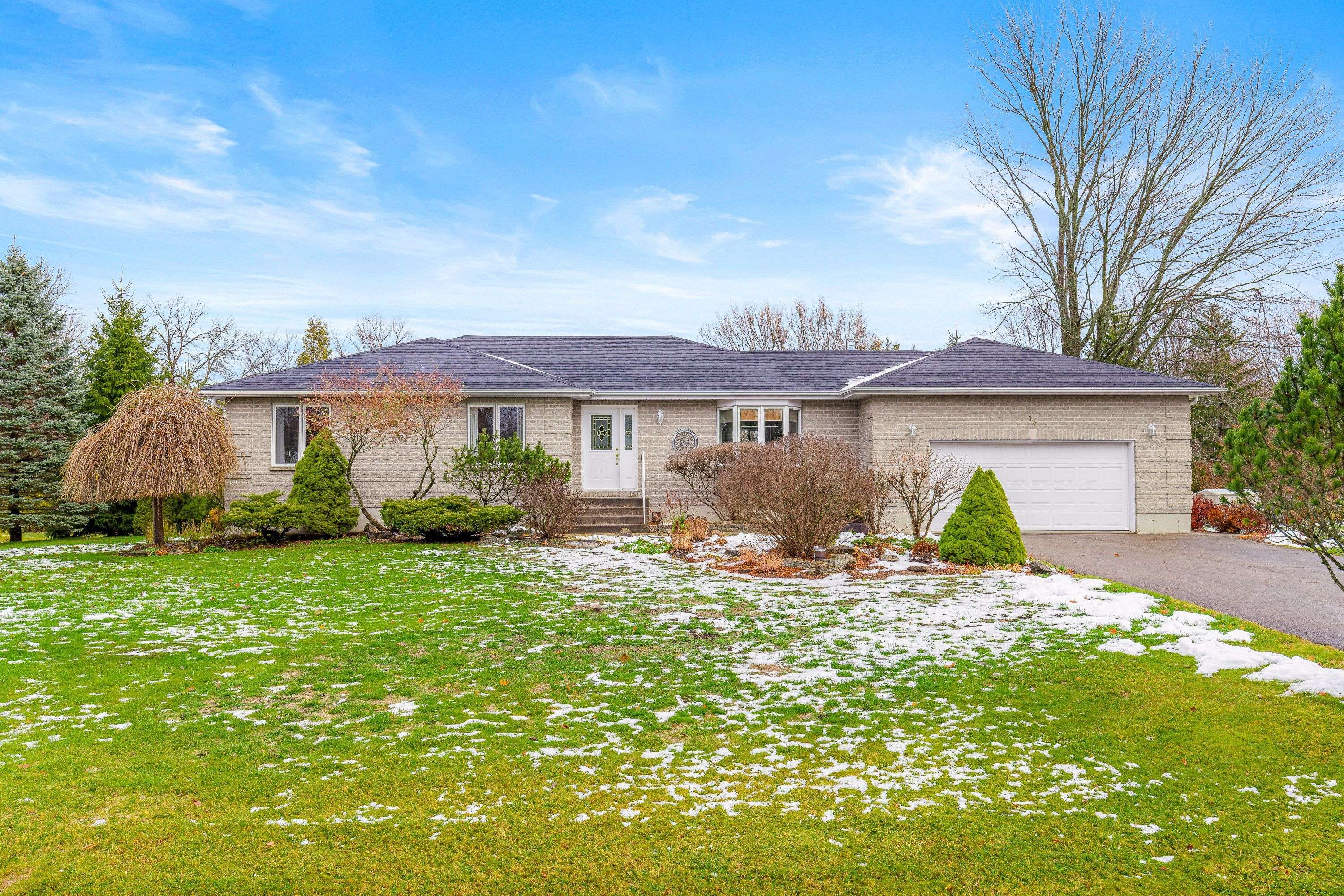 Augusta, ON K0E 1P0,15 Jones CT