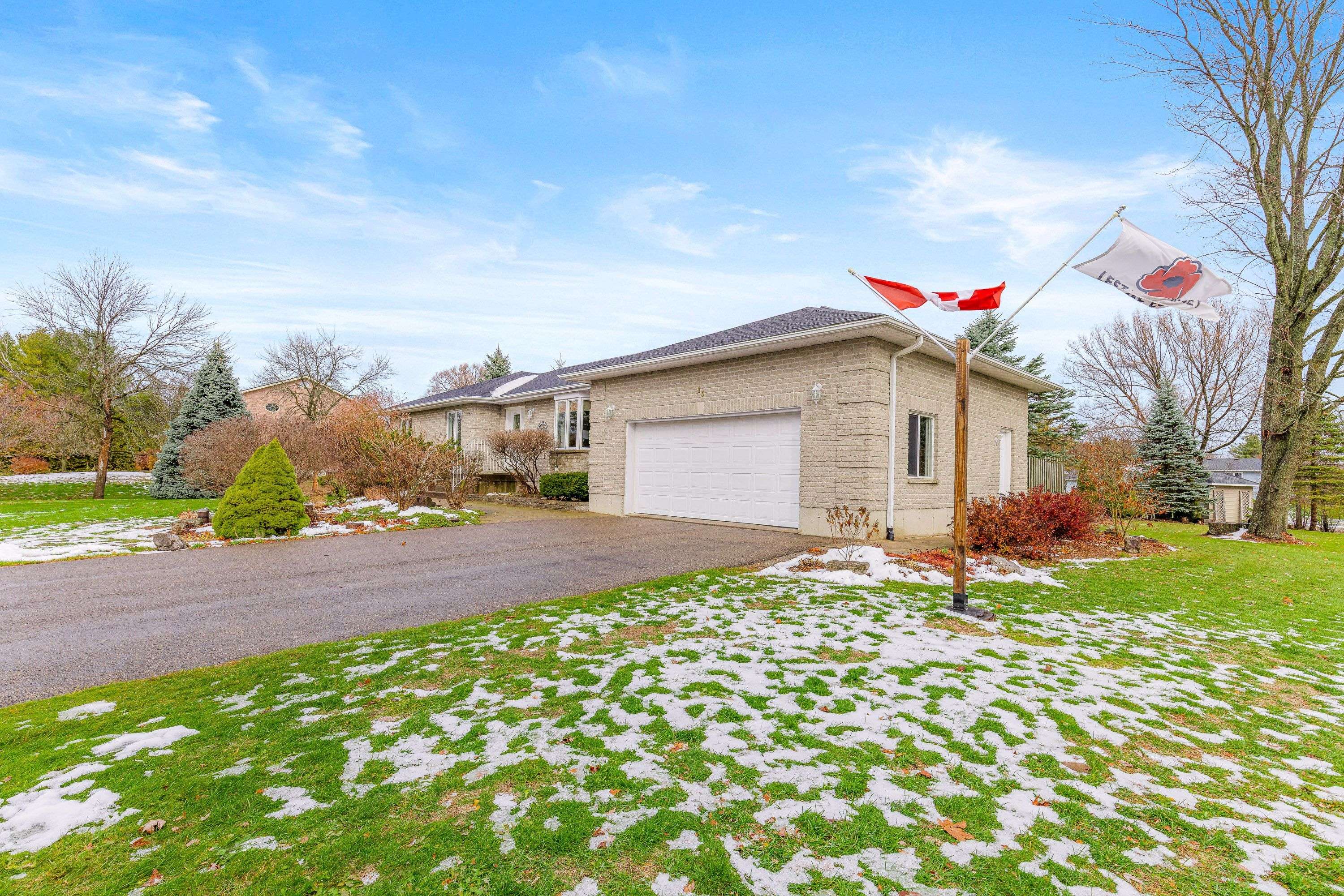 Augusta, ON K0E 1P0,15 Jones CT