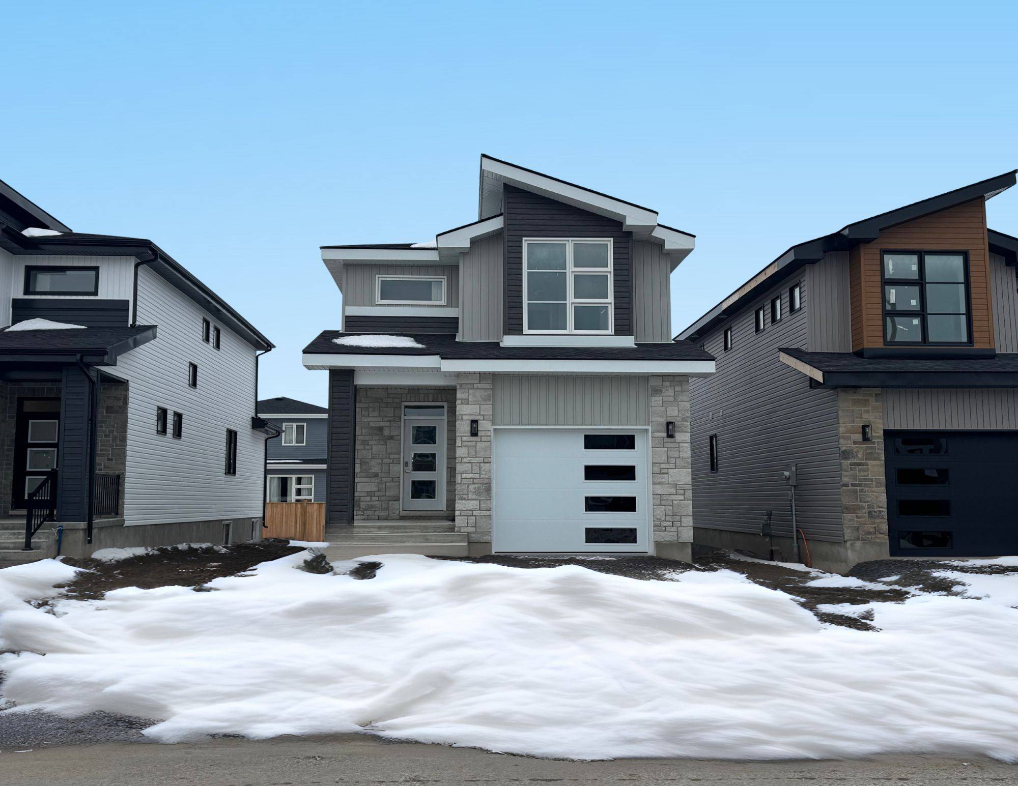 Loyalist, ON K7N 0E5,216 Superior DR