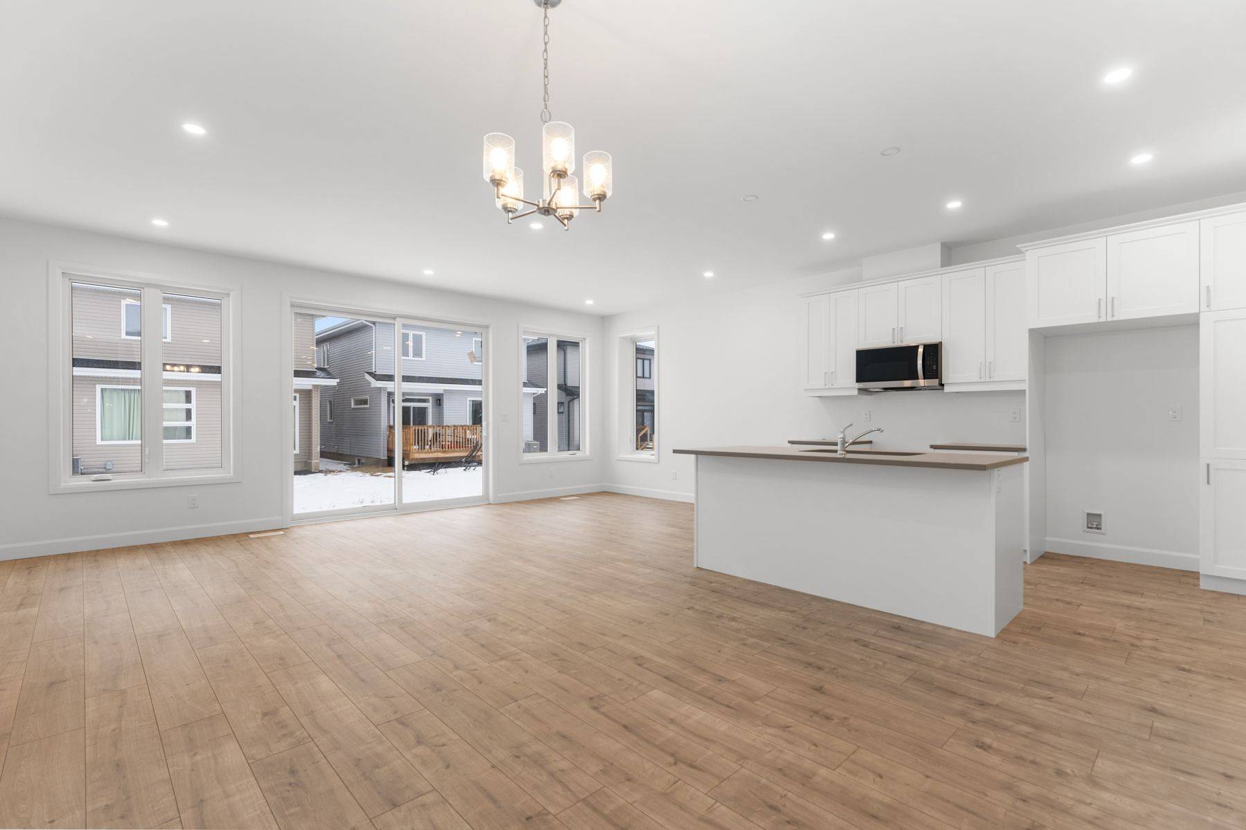 Loyalist, ON K7N 0E5,216 Superior DR