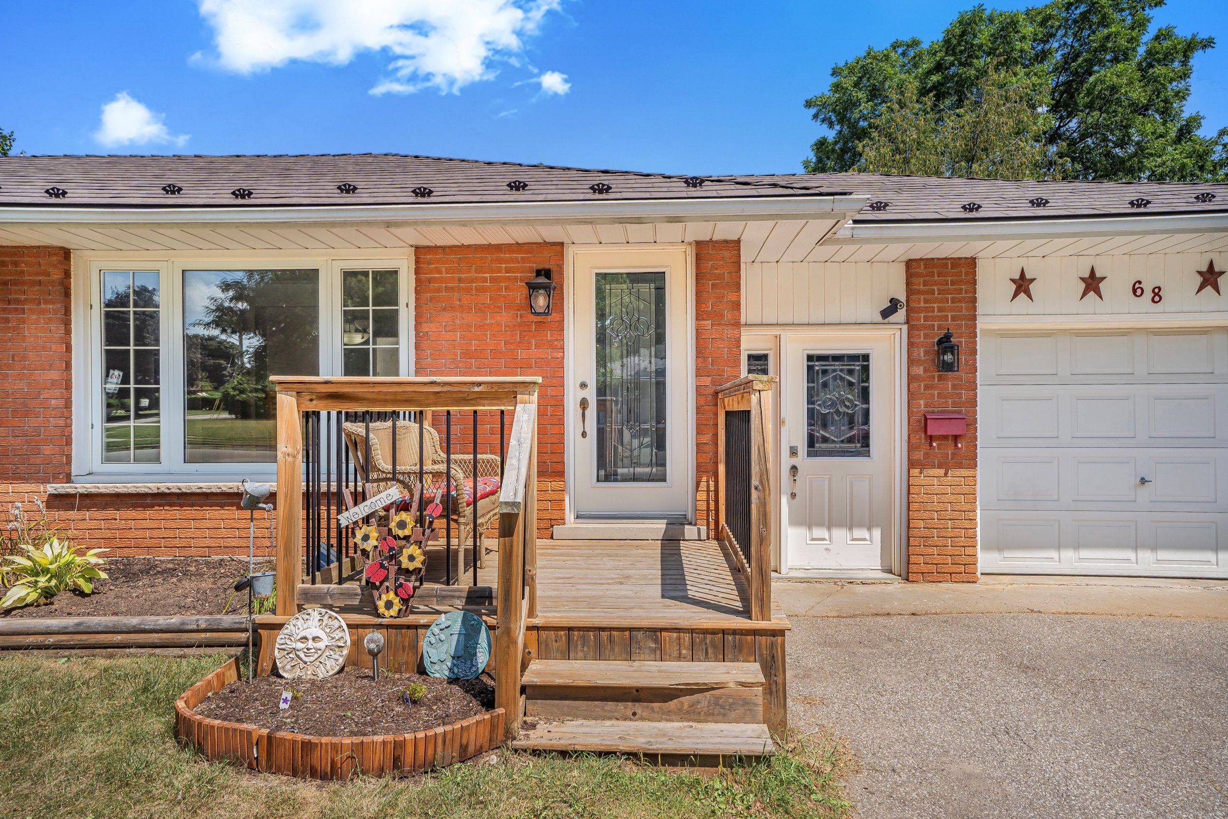 Cambridge, ON N1S 1A7,68 Sunset BLVD