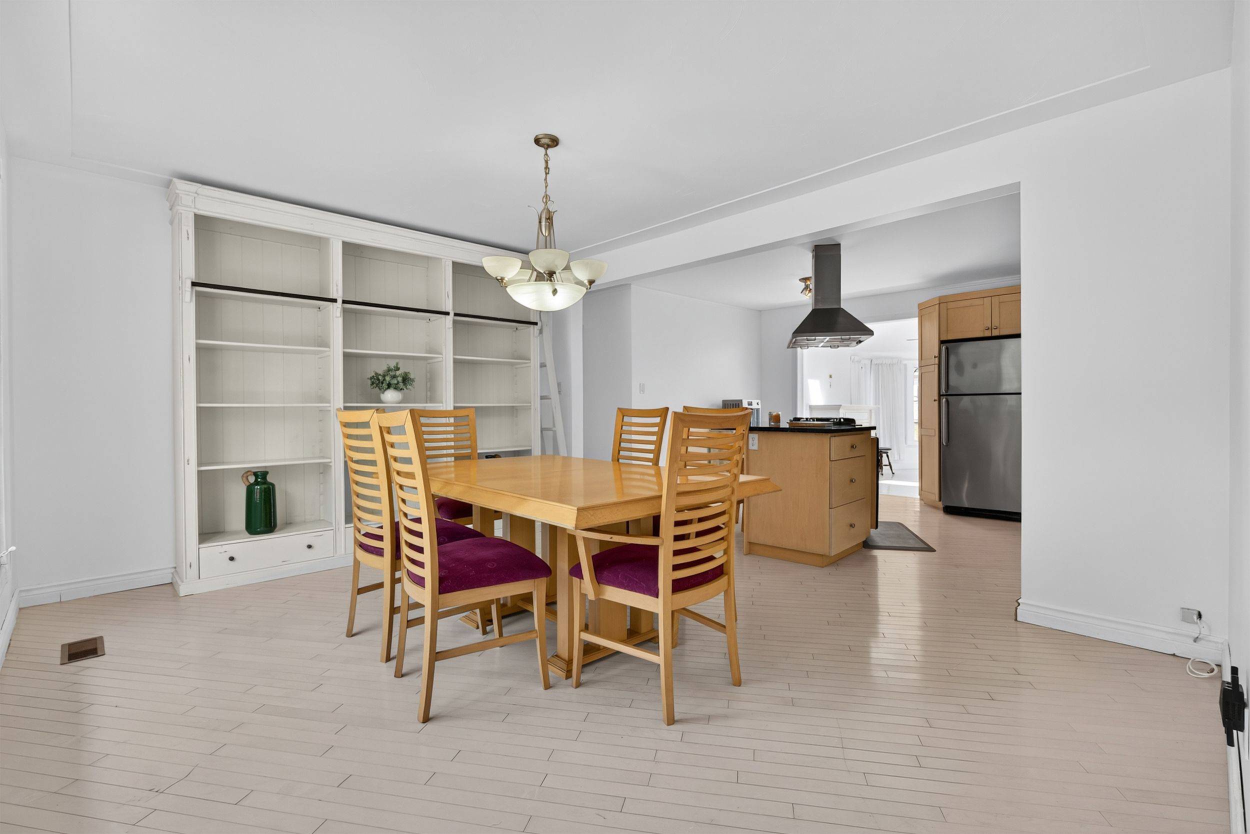 Cambridge, ON N1S 1A7,68 Sunset BLVD