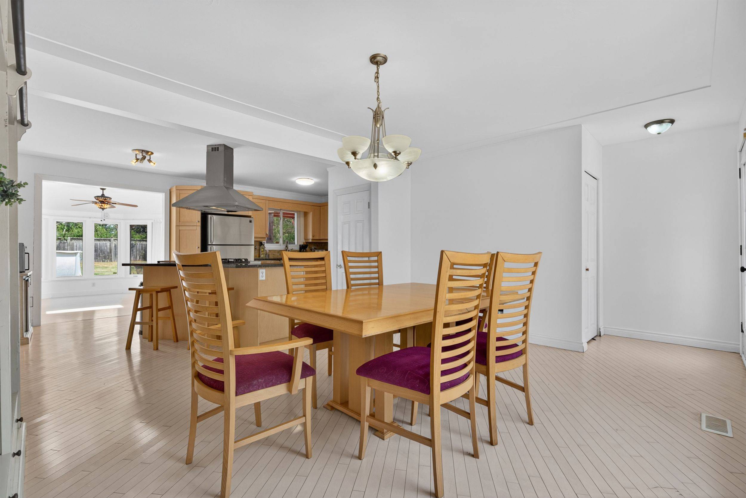 Cambridge, ON N1S 1A7,68 Sunset BLVD