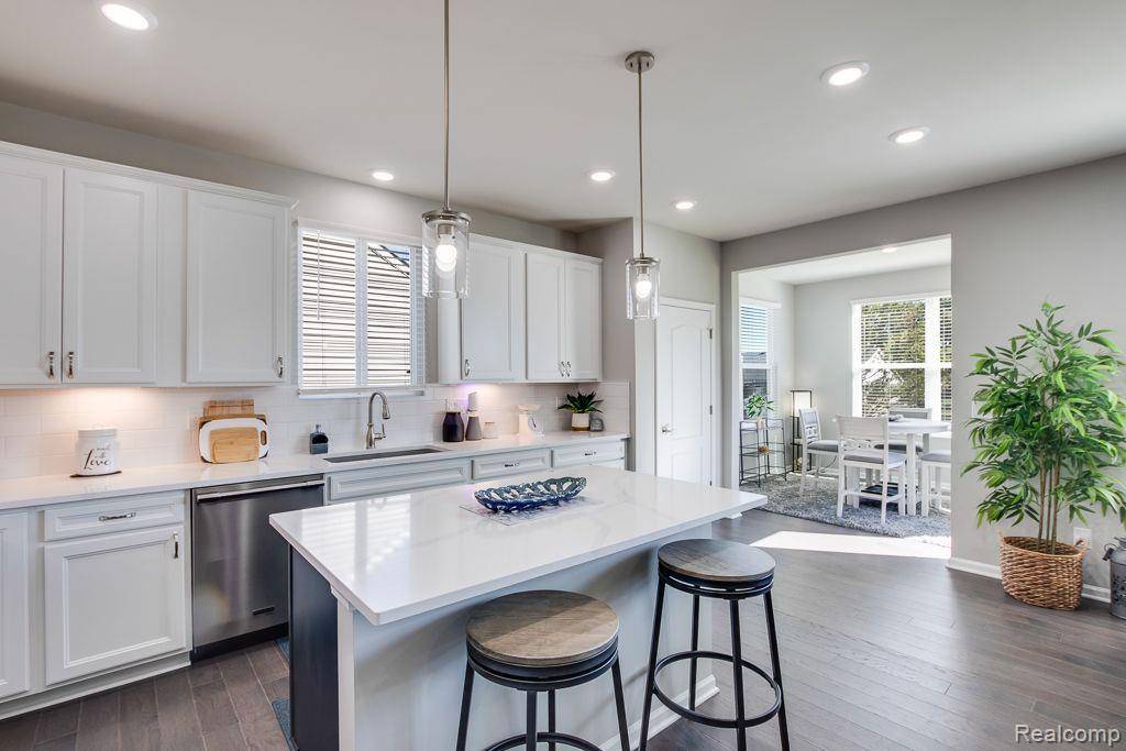 Clinton Township, MI 48038,42504 Arbor DR