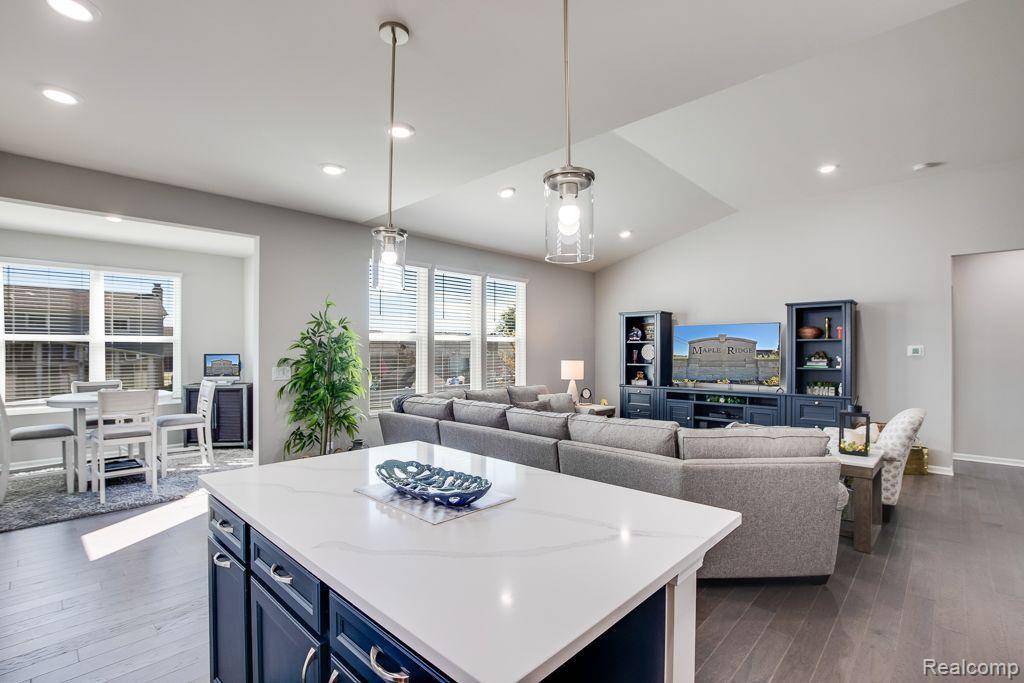 Clinton Township, MI 48038,42504 Arbor DR