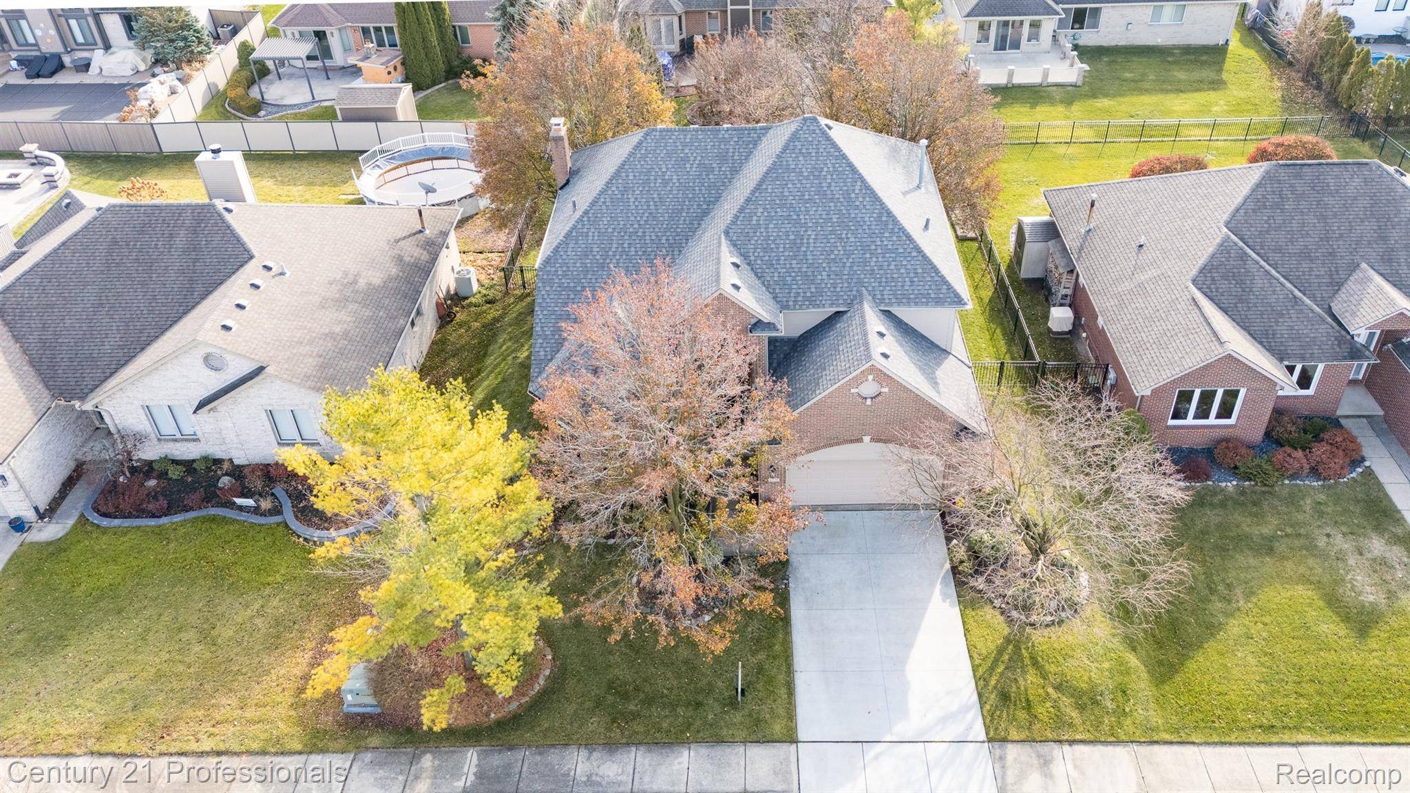 Macomb, MI 48044,16170 Musket DR