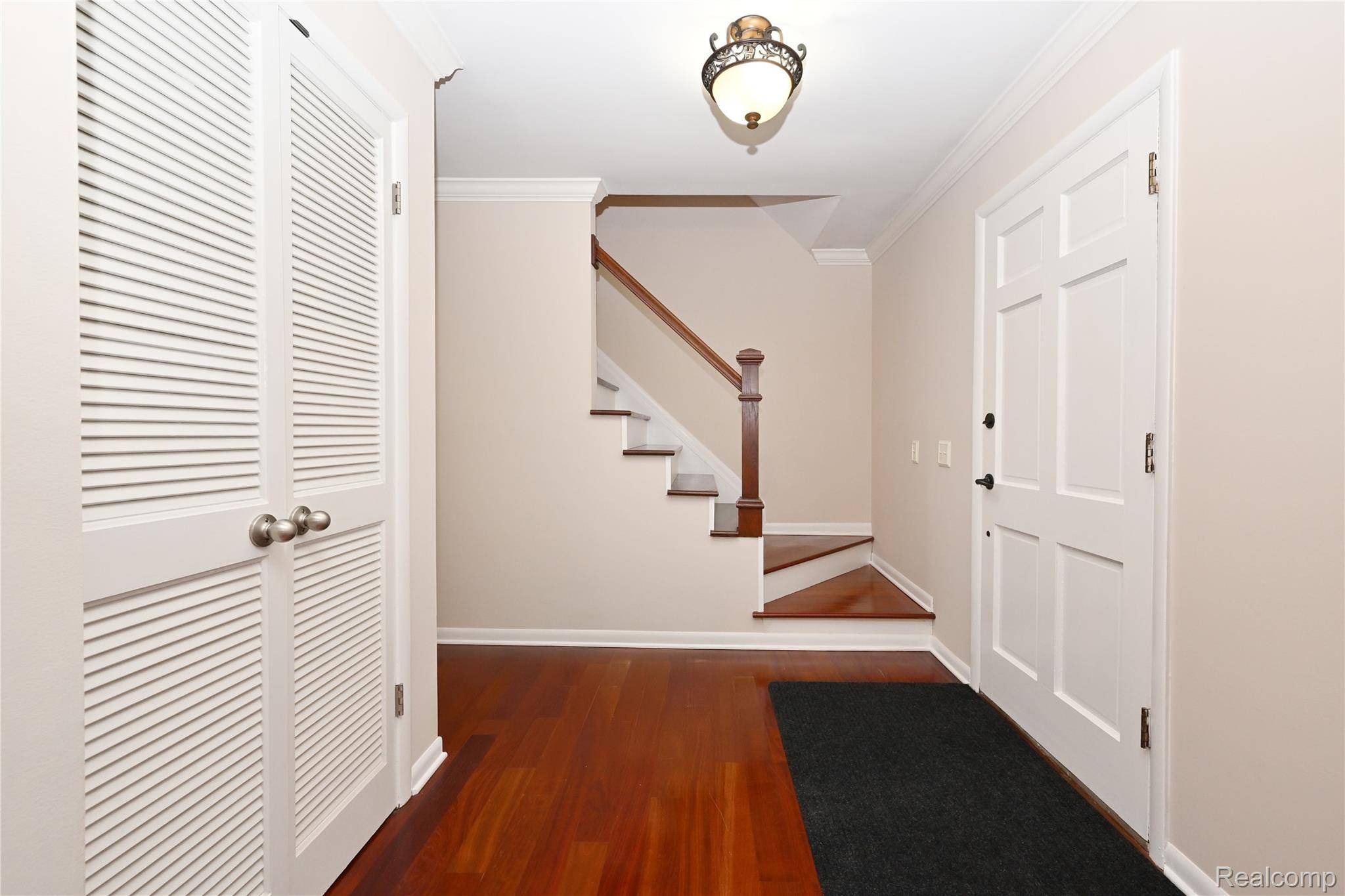 Beverly Hills, MI 48025,20040 Old Coach Road