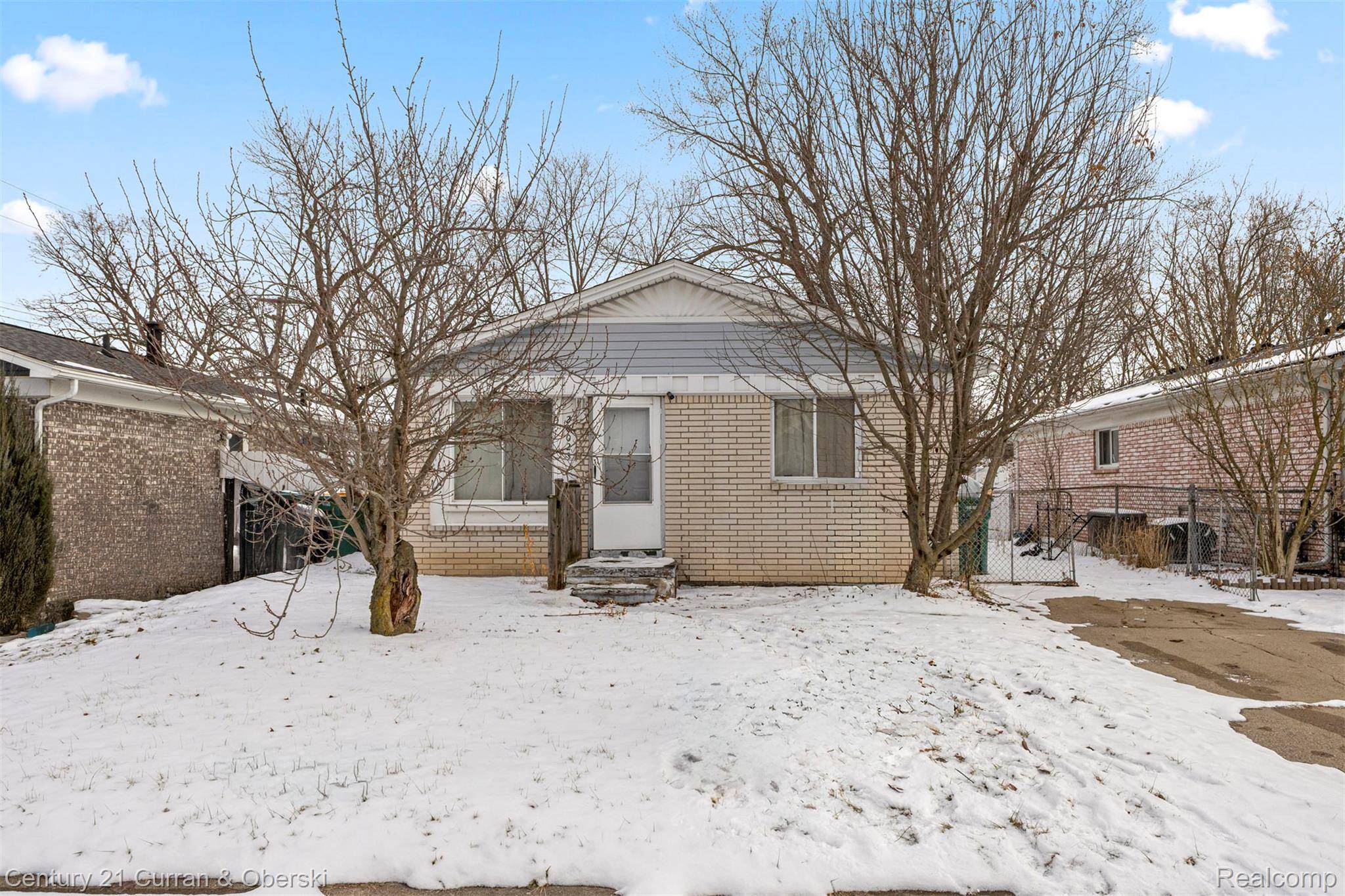 Romulus, MI 48174,20023 Syracuse AVE