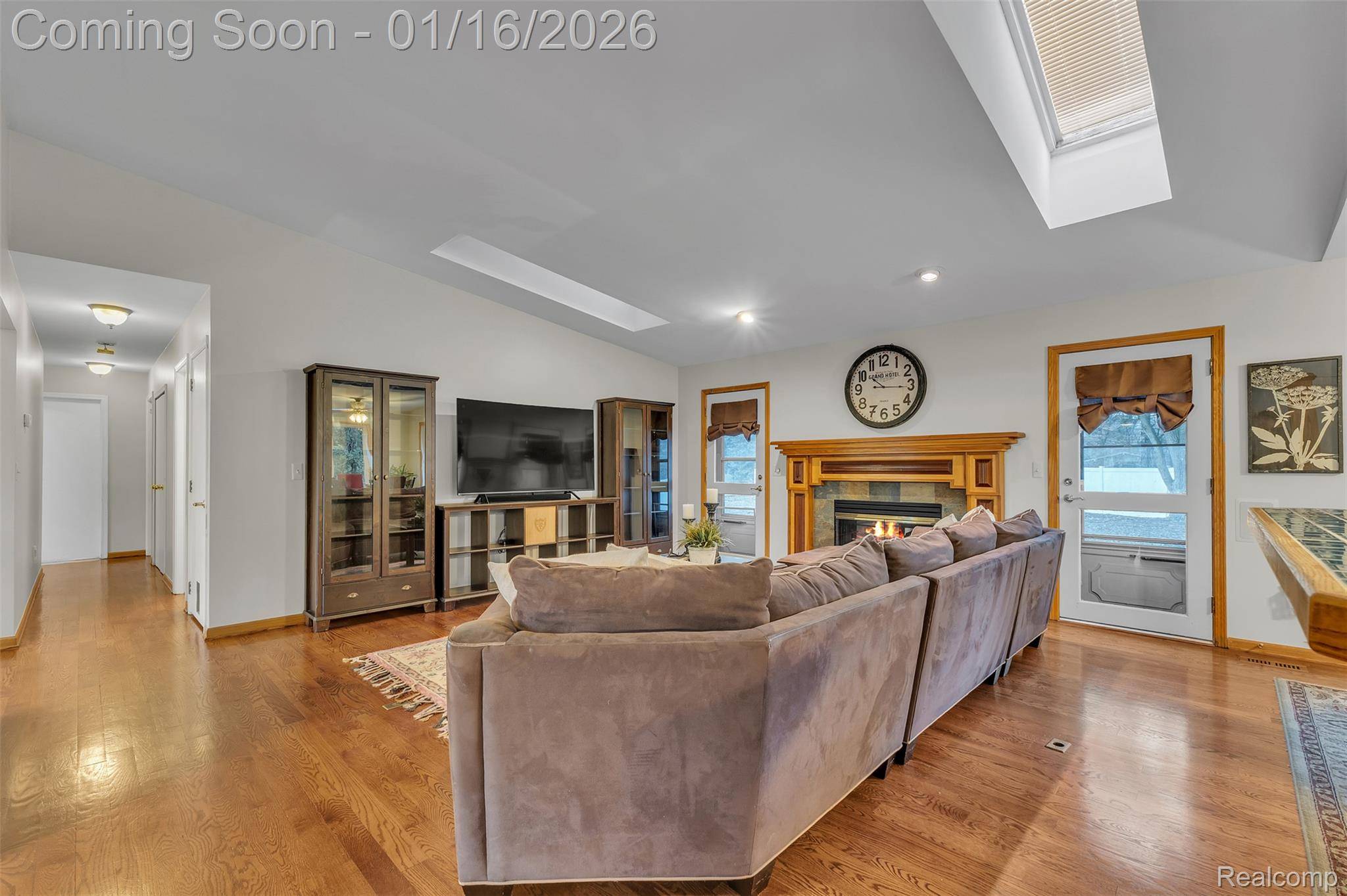 Livonia, MI 48150,9035 Farmington RD