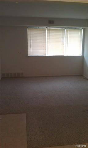 Clinton Township, MI 48038,38272 Fairway CT #121A