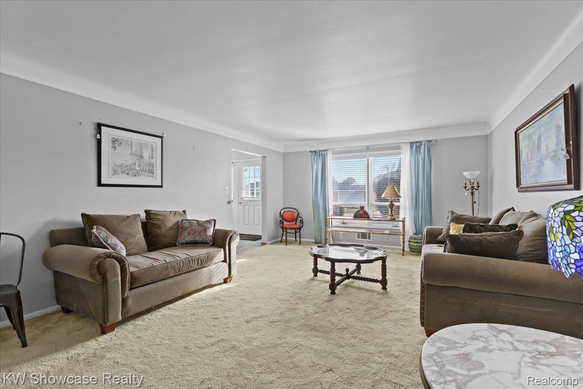 Southfield, MI 48075,17174 Shervilla PL