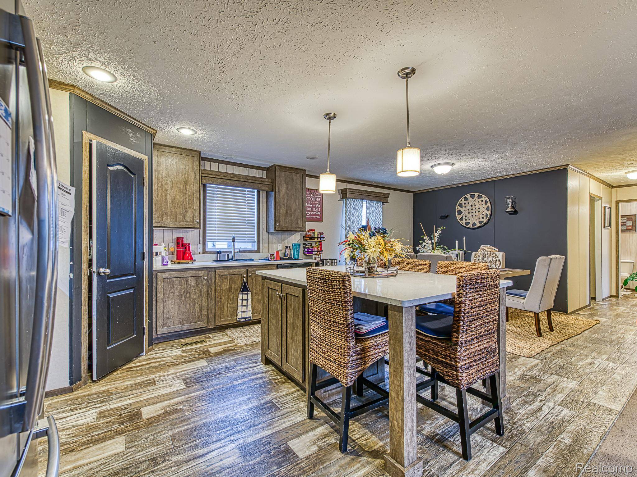 Flat Rock, MI 48134,24161 Senate DR