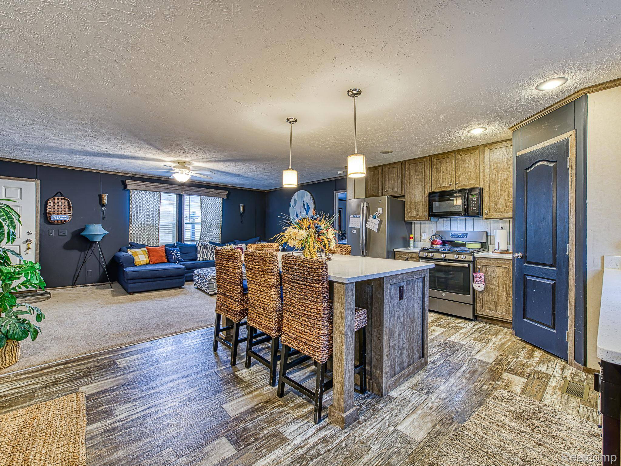 Flat Rock, MI 48134,24161 Senate DR